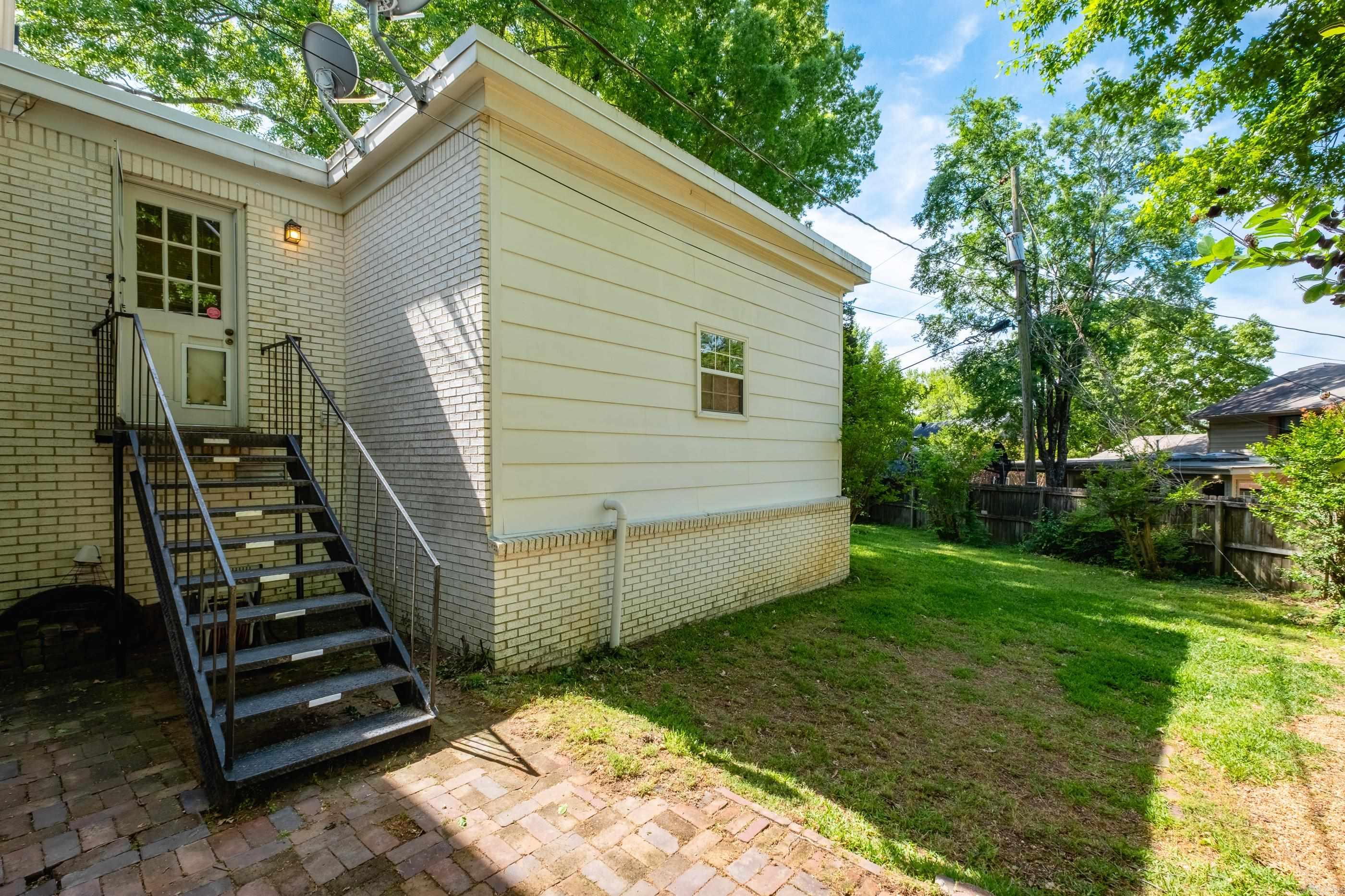 HALL COVE - Residential