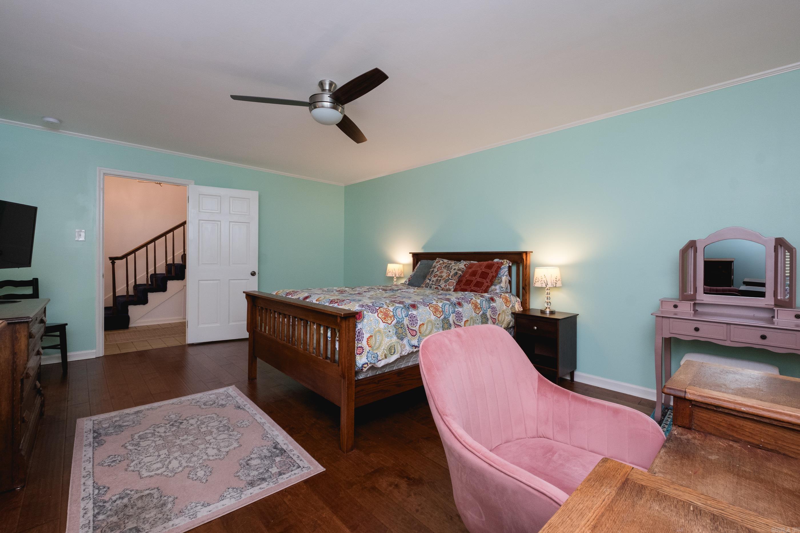 HALL COVE - Residential