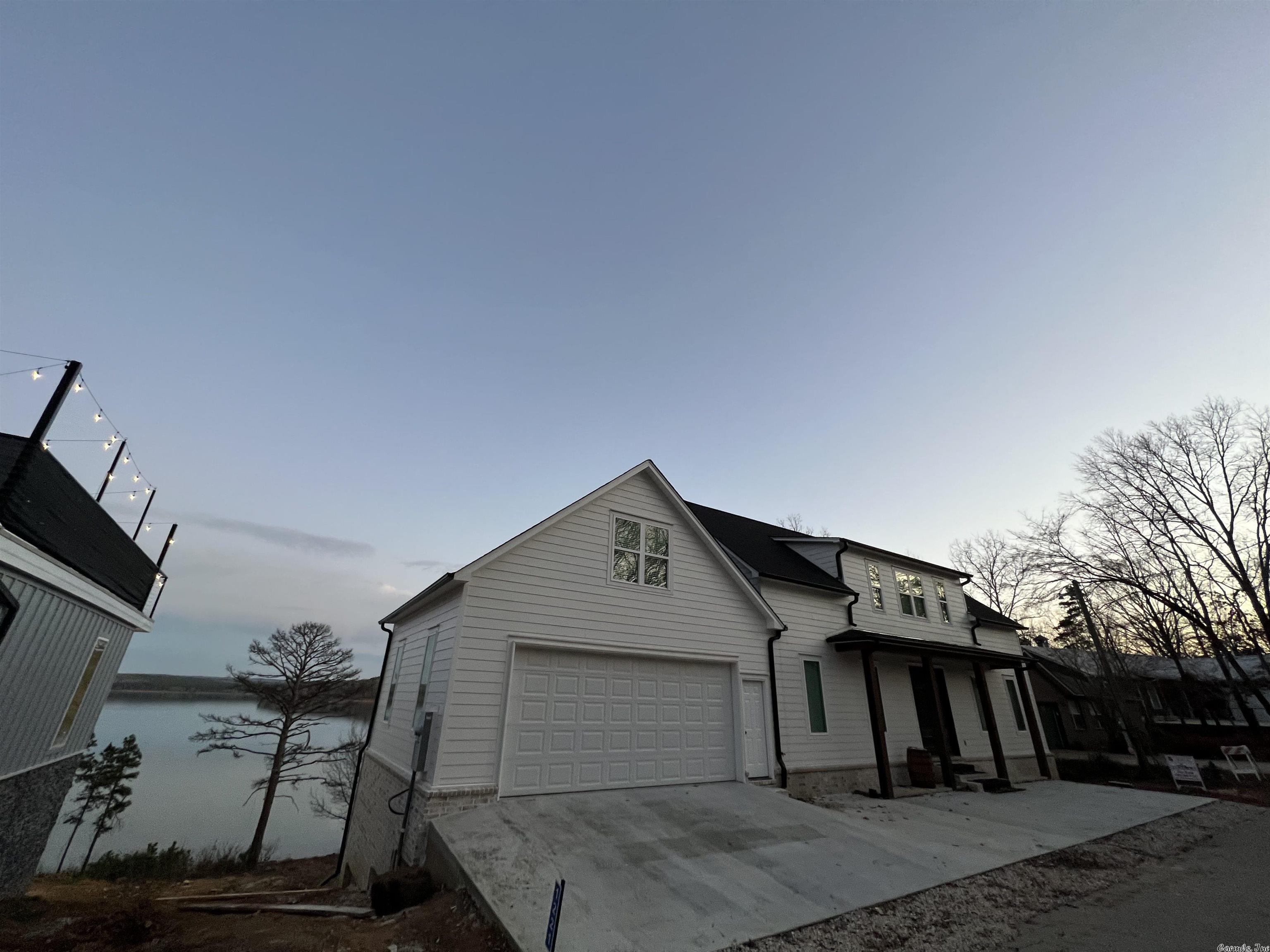 INDIAN HILLS - Residential