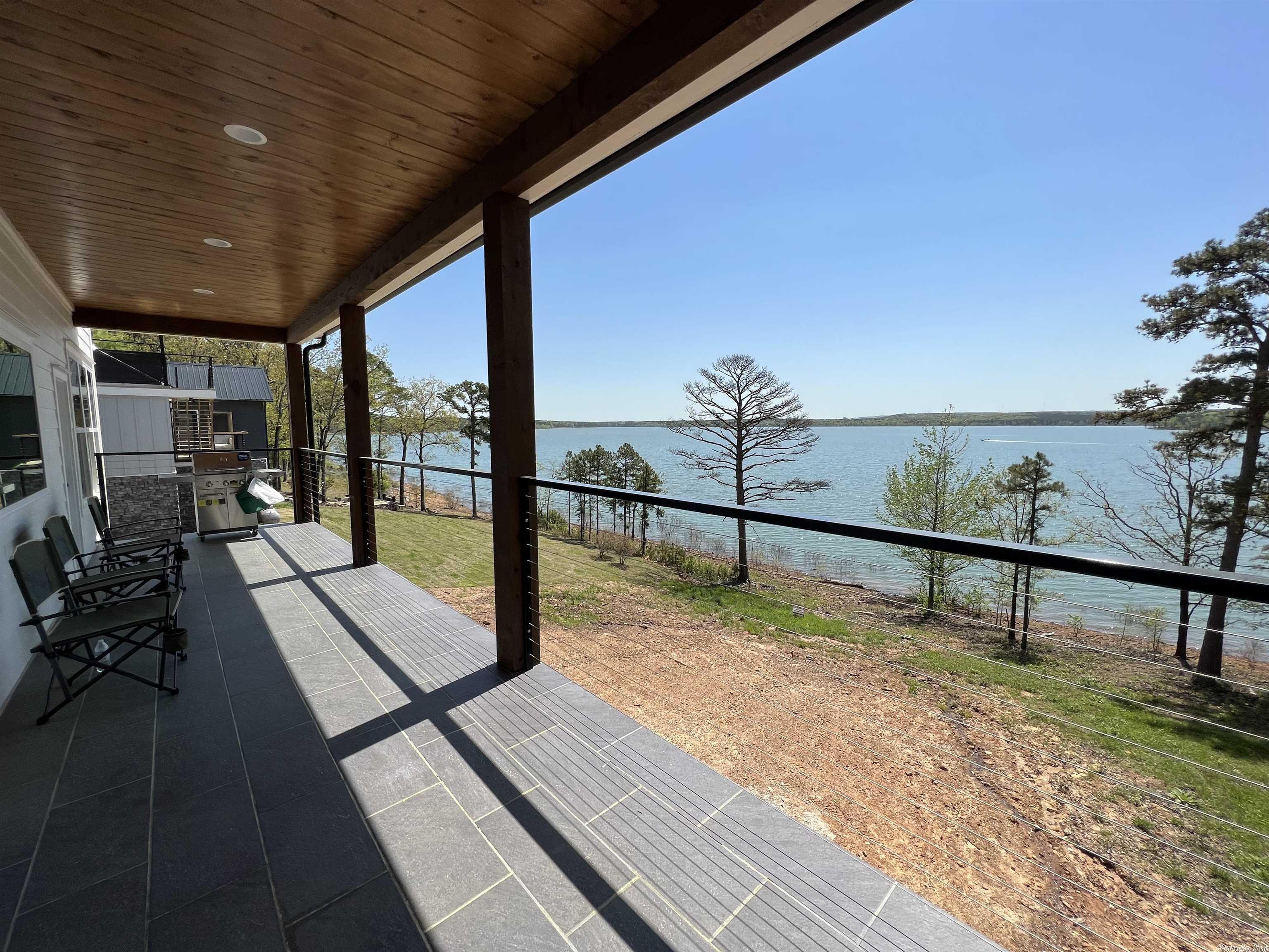 INDIAN HILLS - Residential