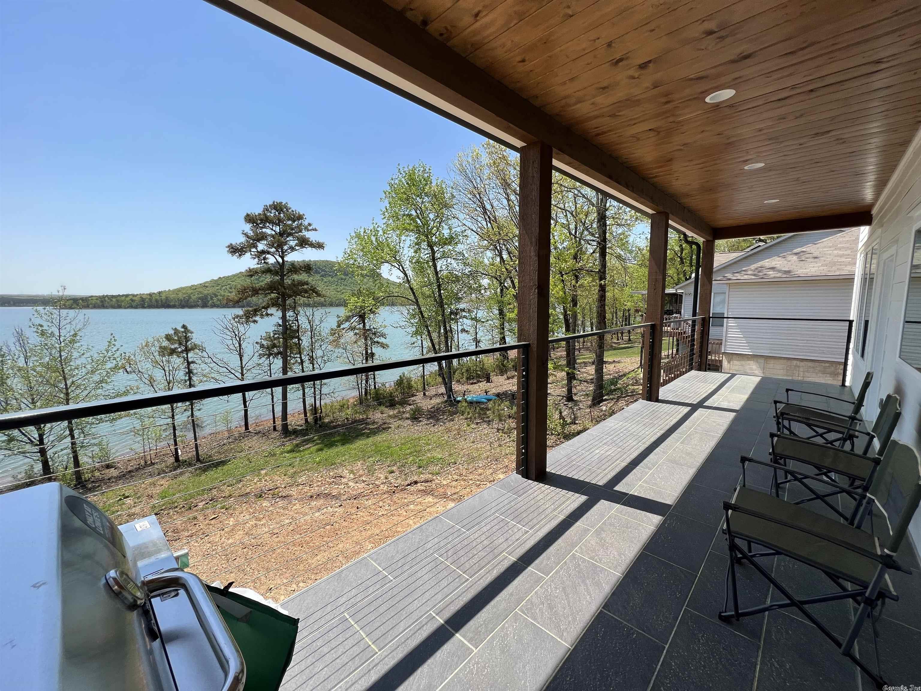 INDIAN HILLS - Residential