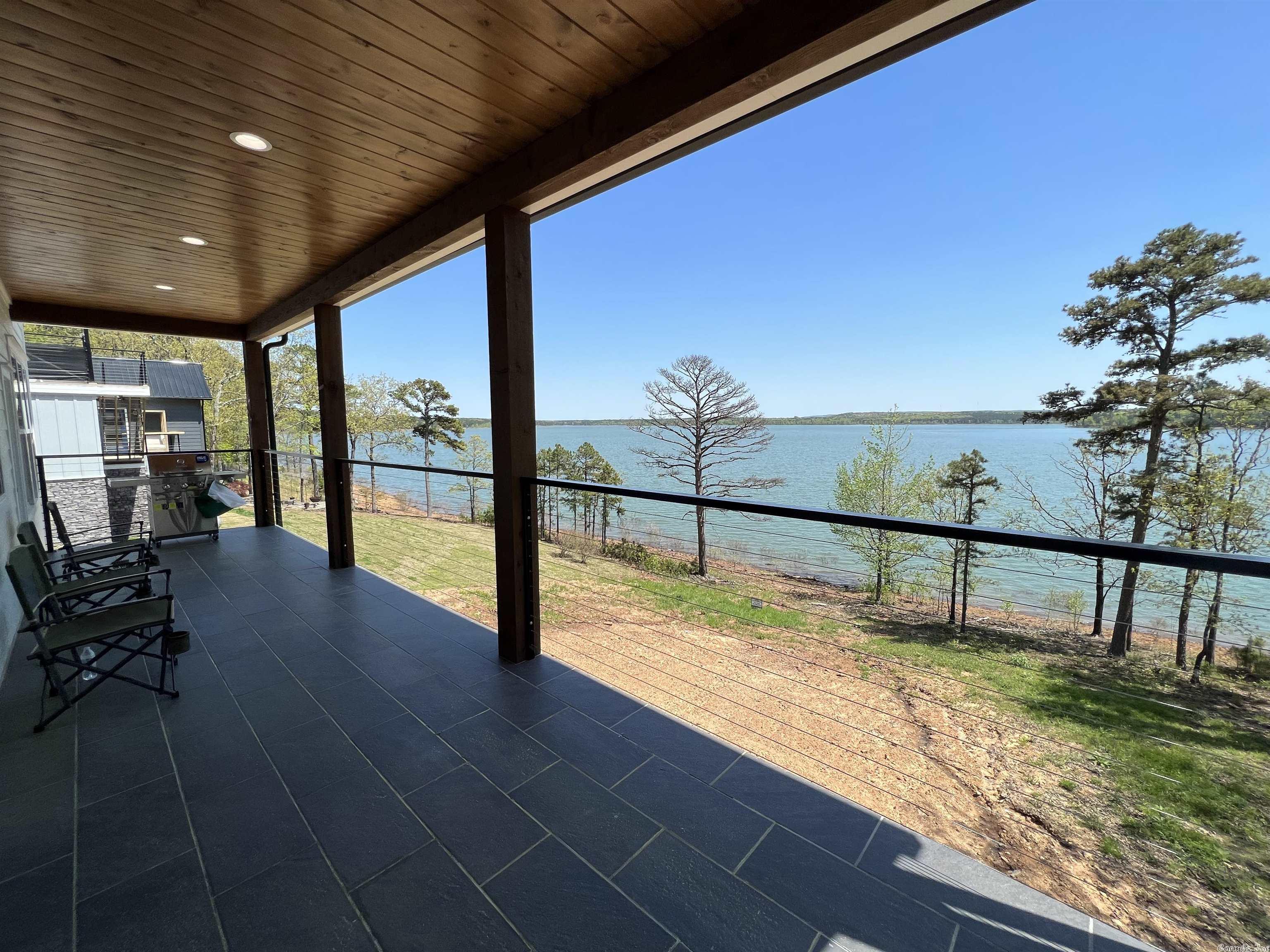 INDIAN HILLS - Residential