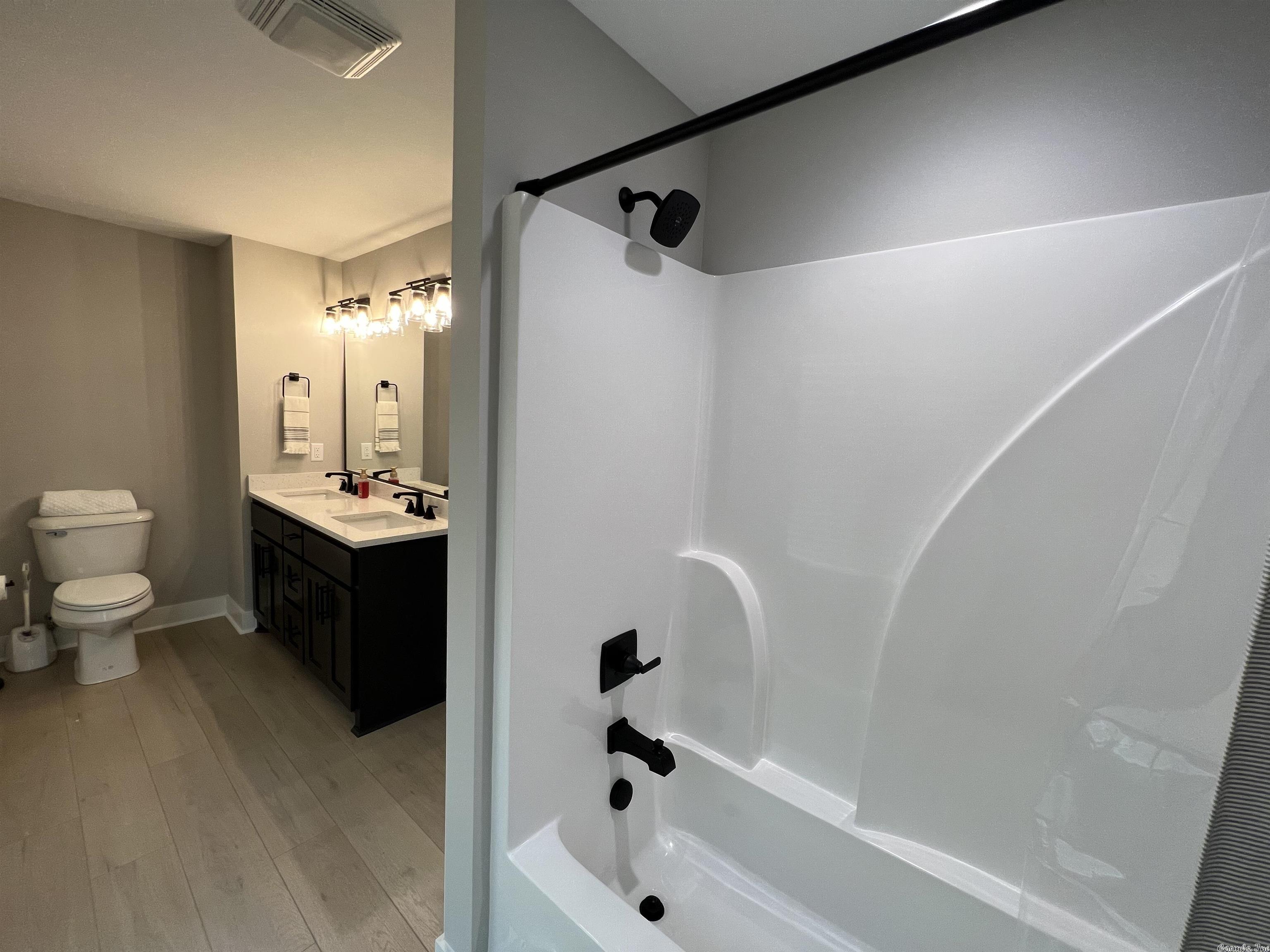 INDIAN HILLS - Residential