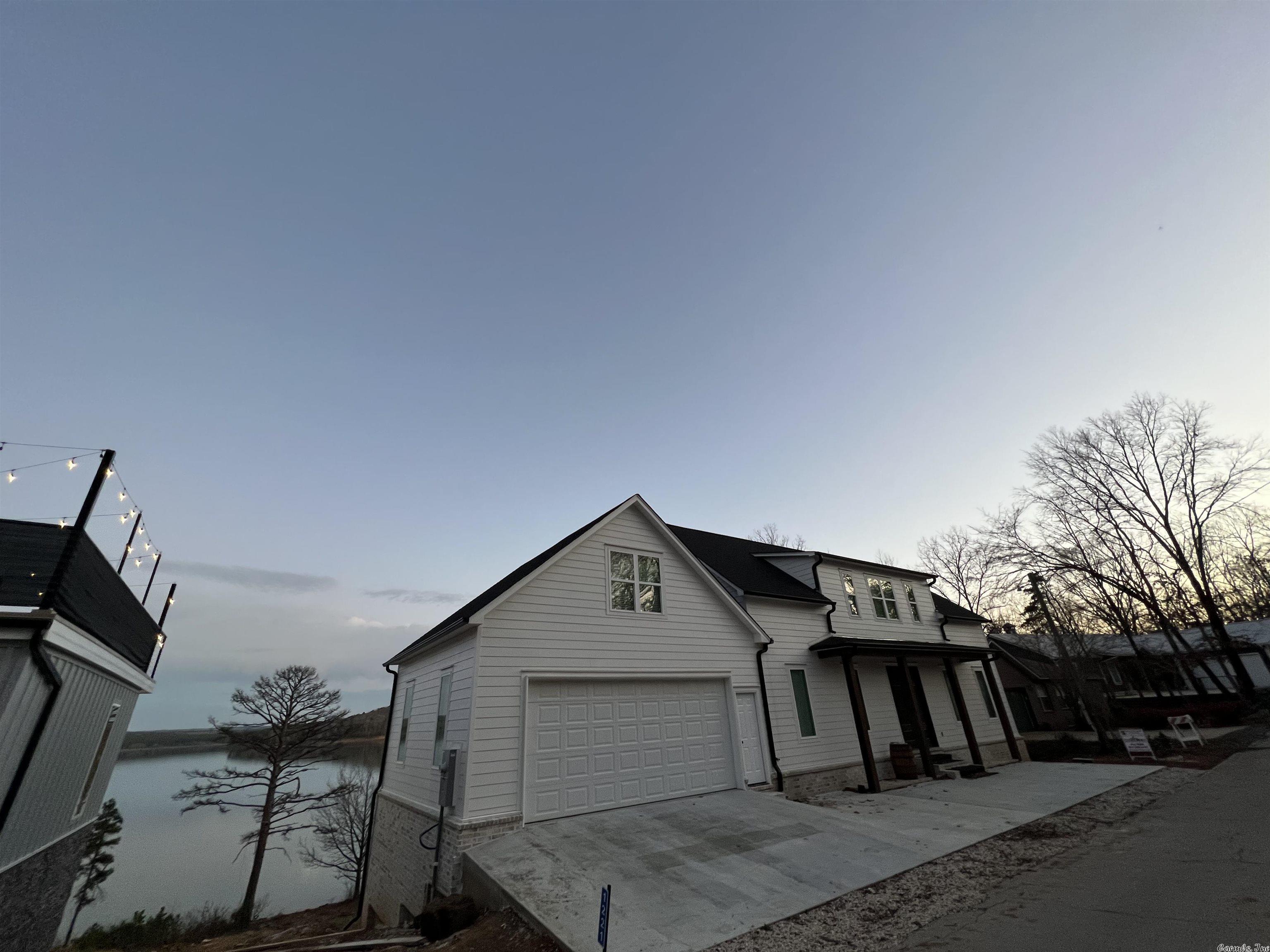 INDIAN HILLS - Residential