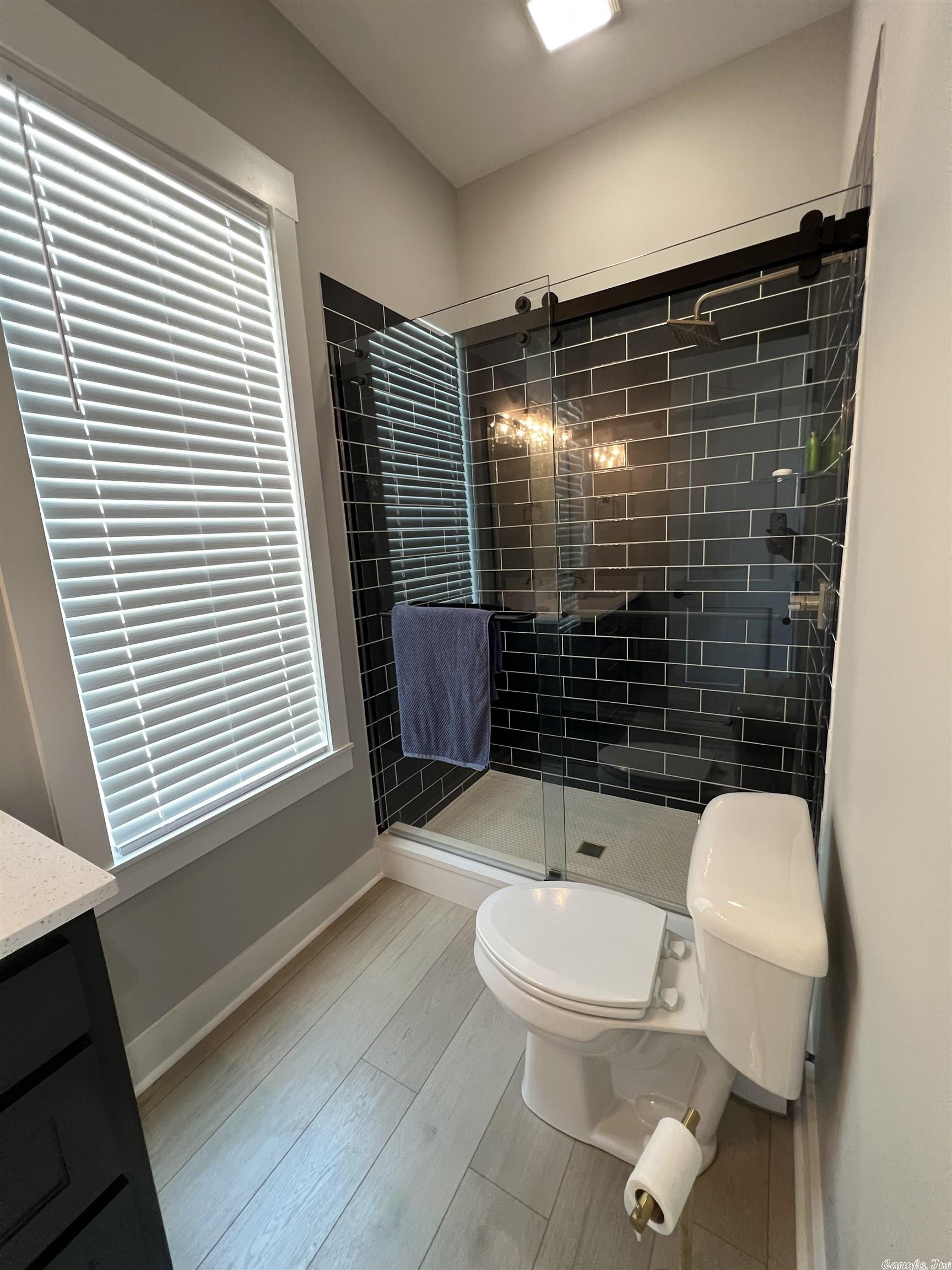 INDIAN HILLS - Residential