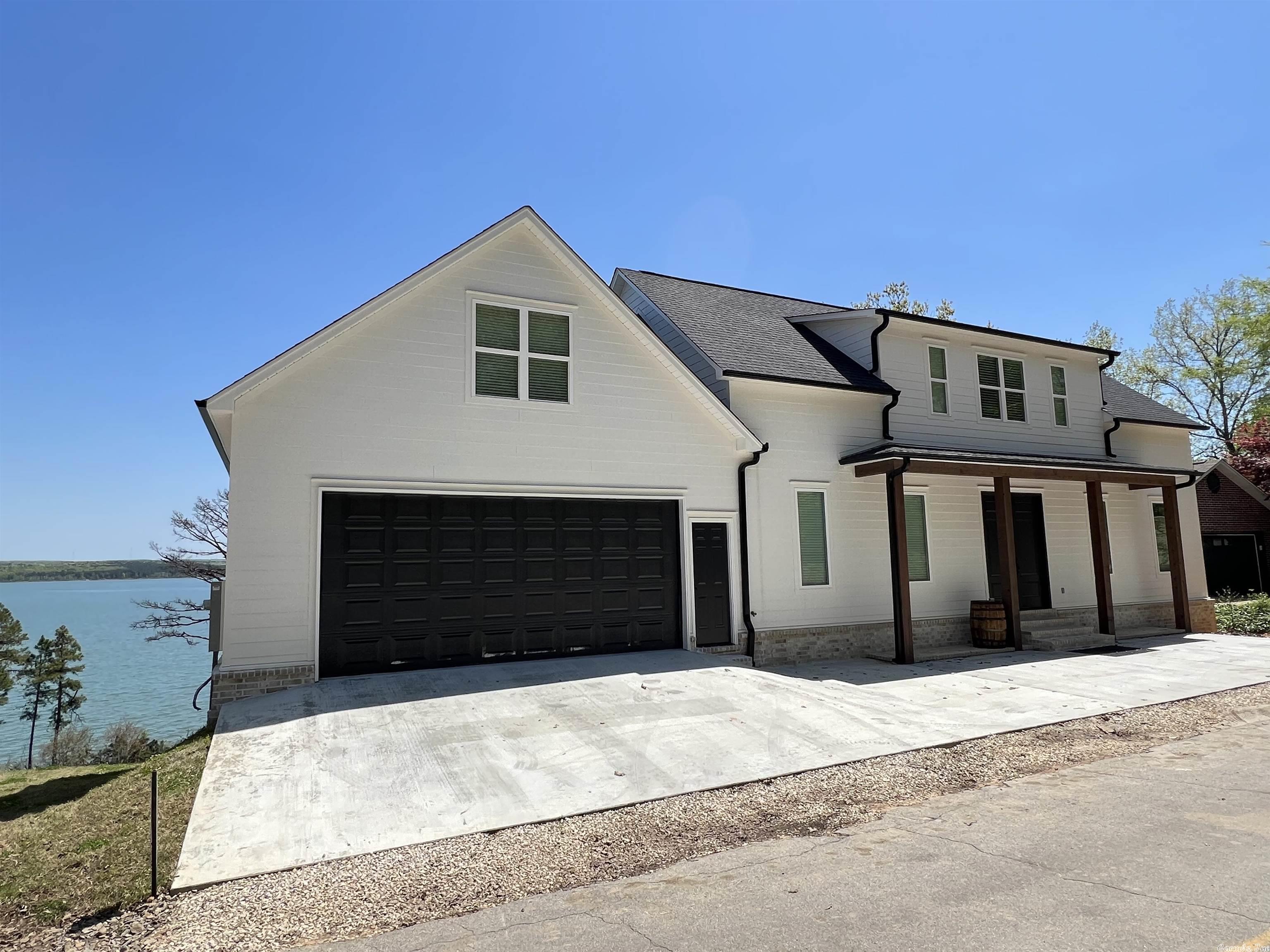 INDIAN HILLS - Residential