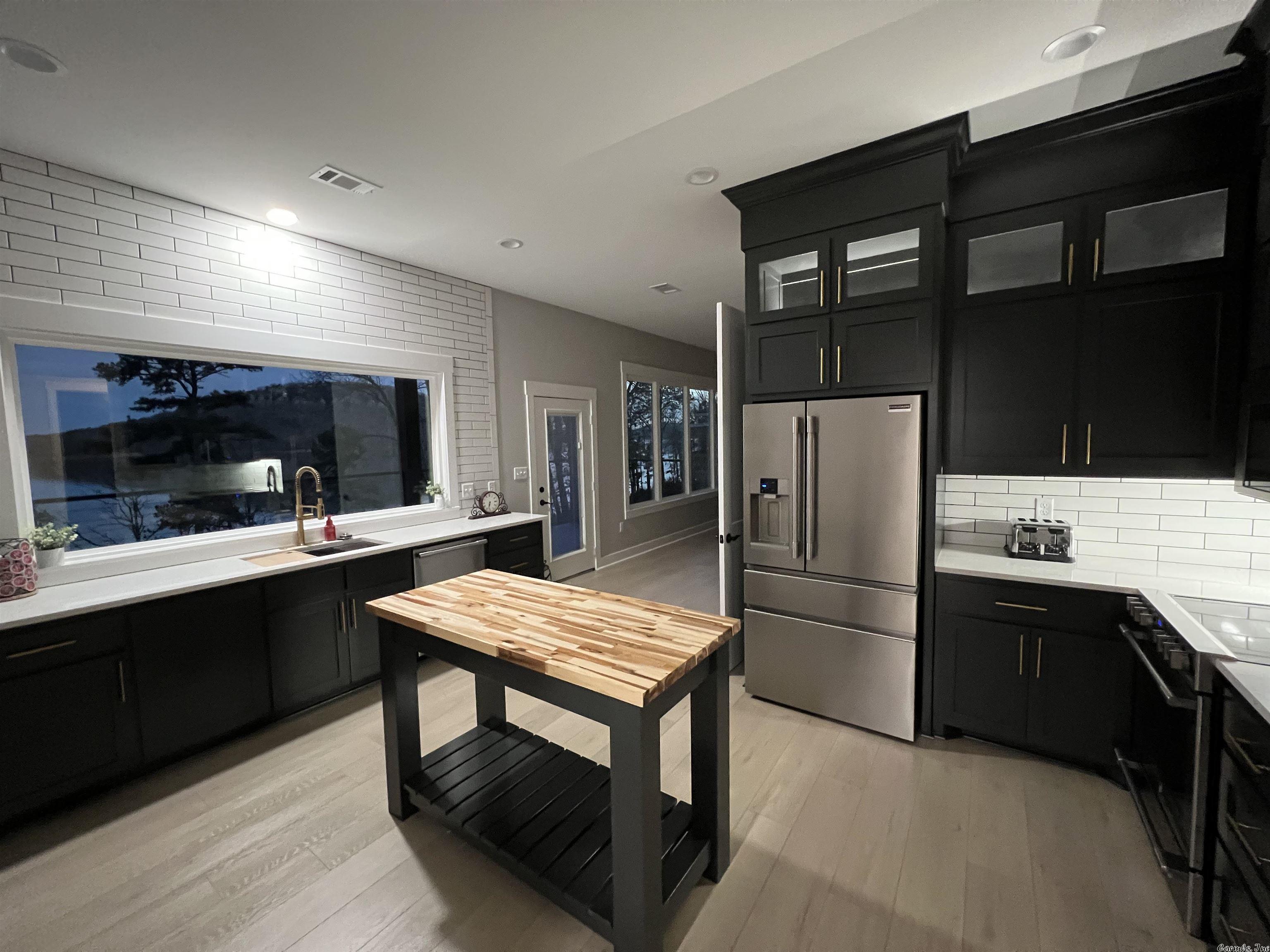 INDIAN HILLS - Residential