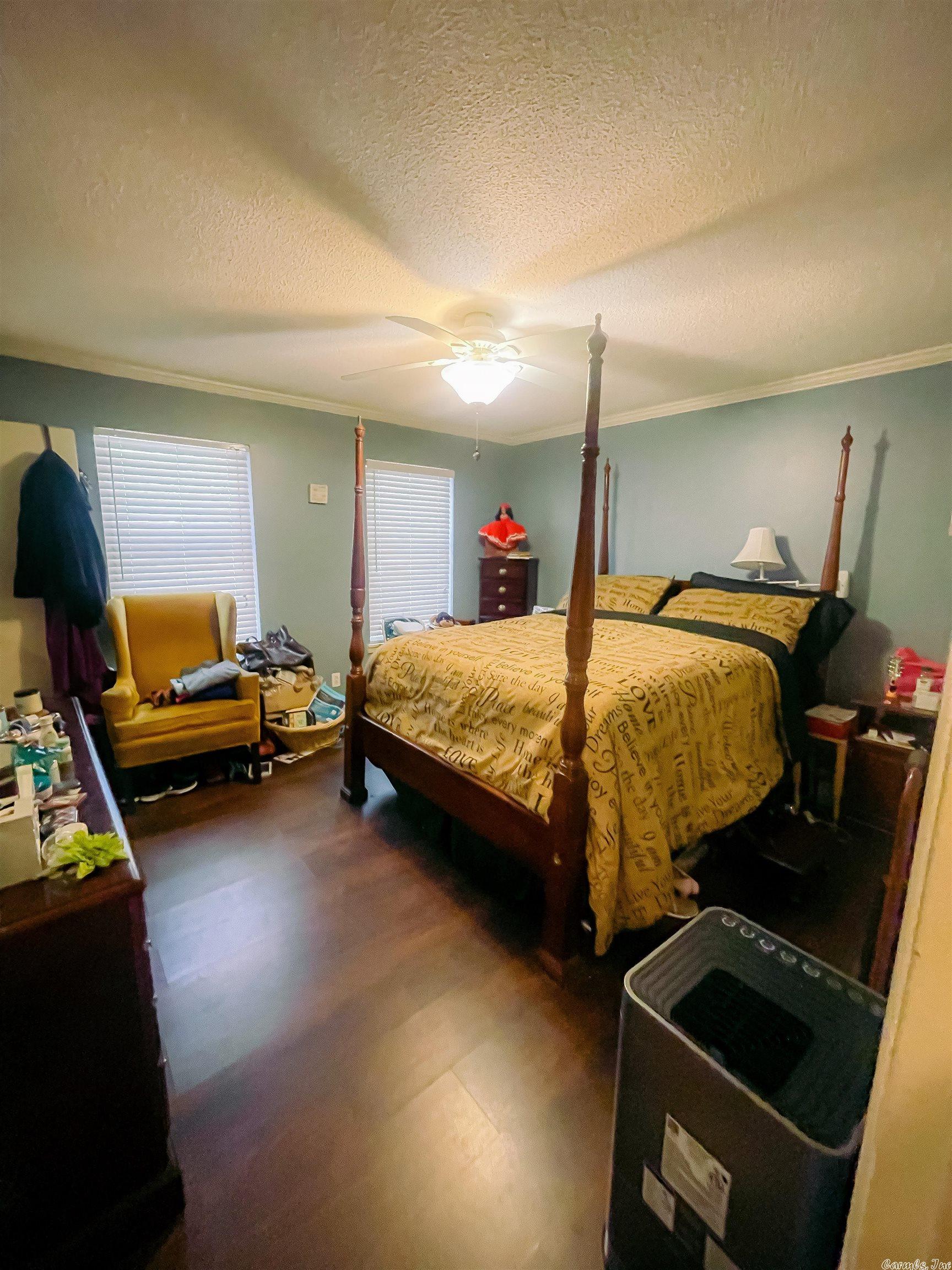 INDIAN HILLS - Residential