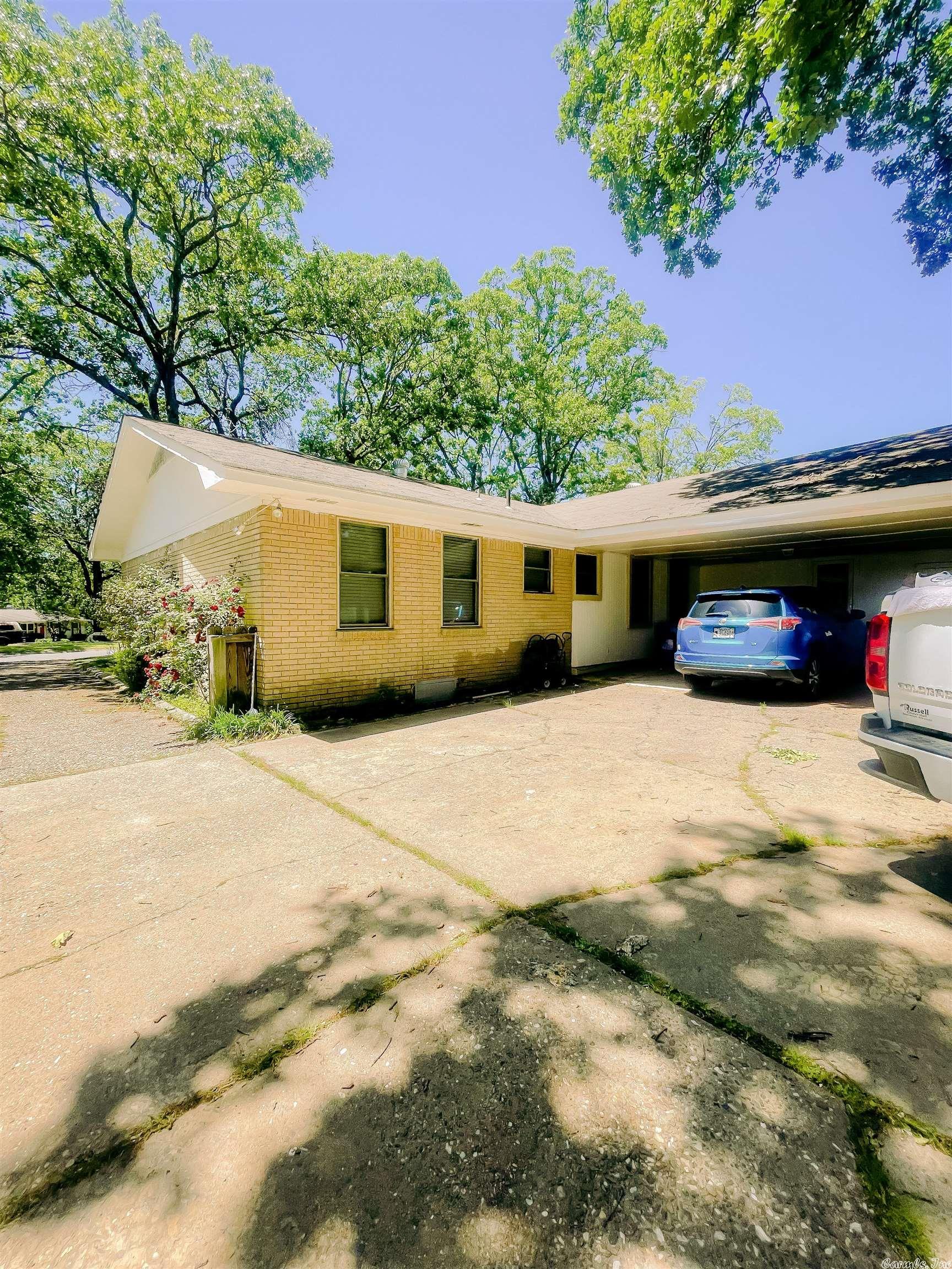 INDIAN HILLS - Residential