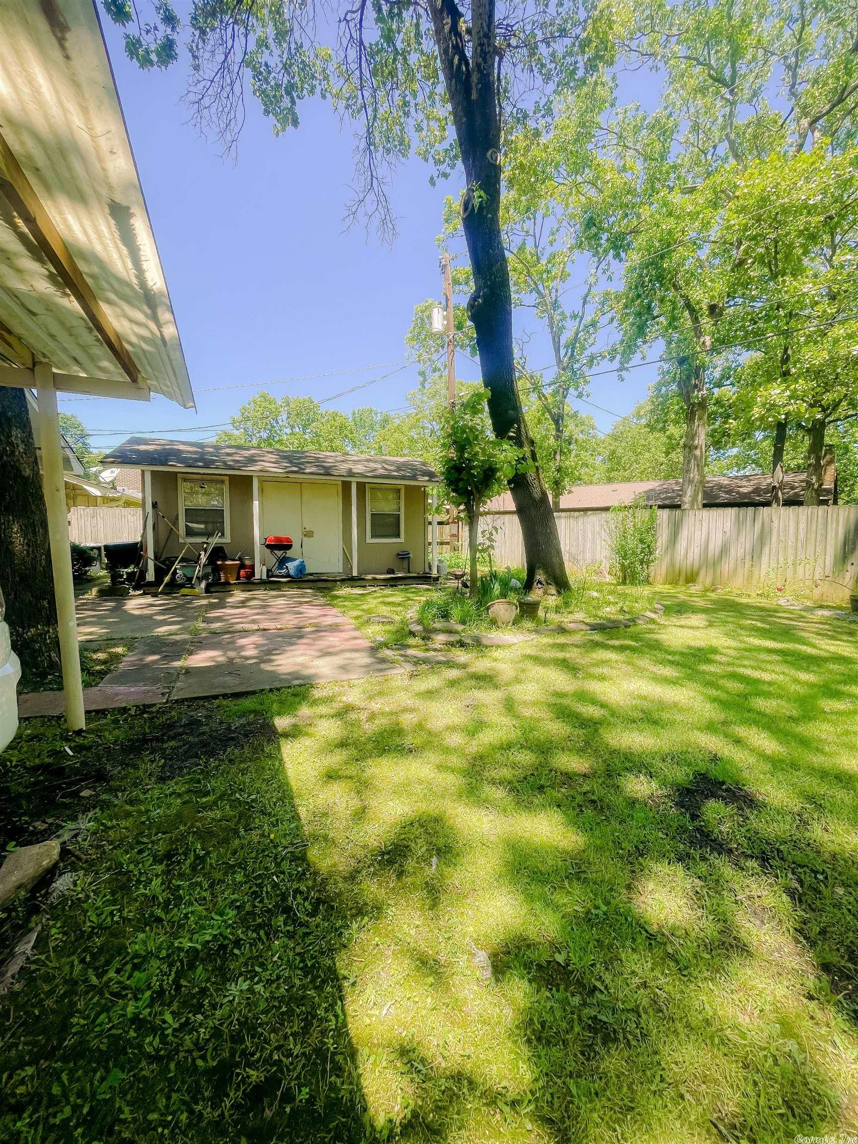 INDIAN HILLS - Residential