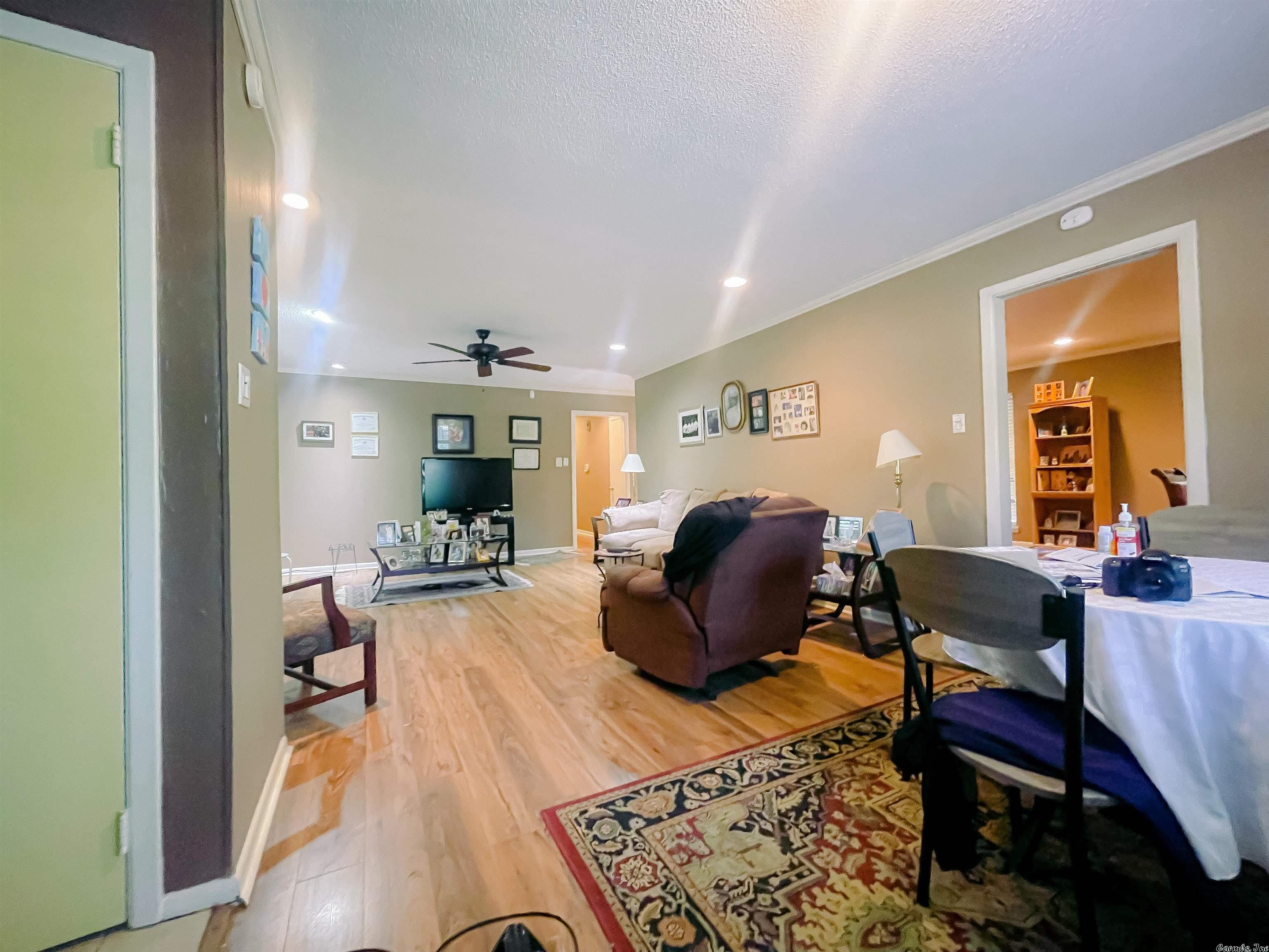 INDIAN HILLS - Residential