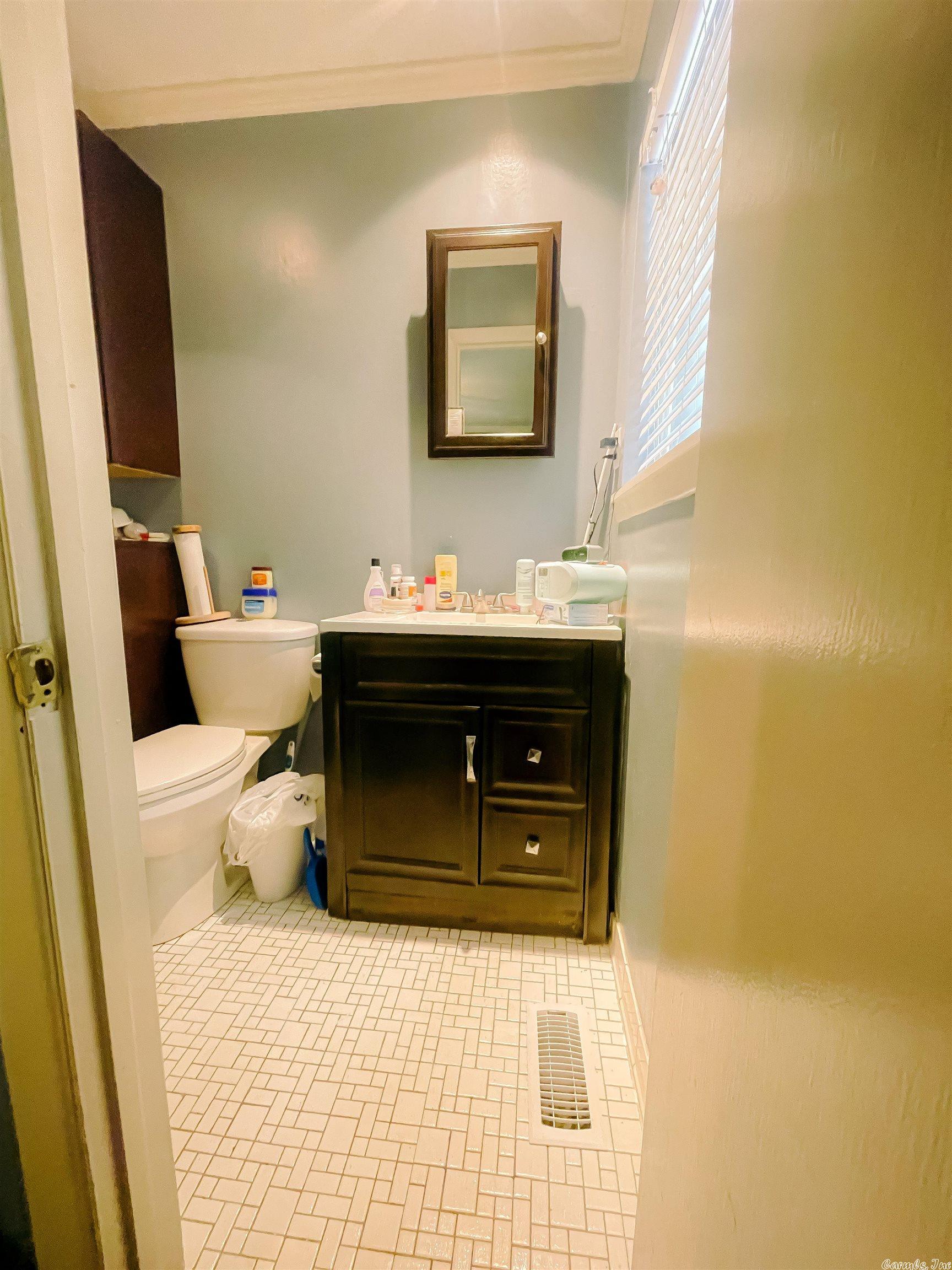 INDIAN HILLS - Residential