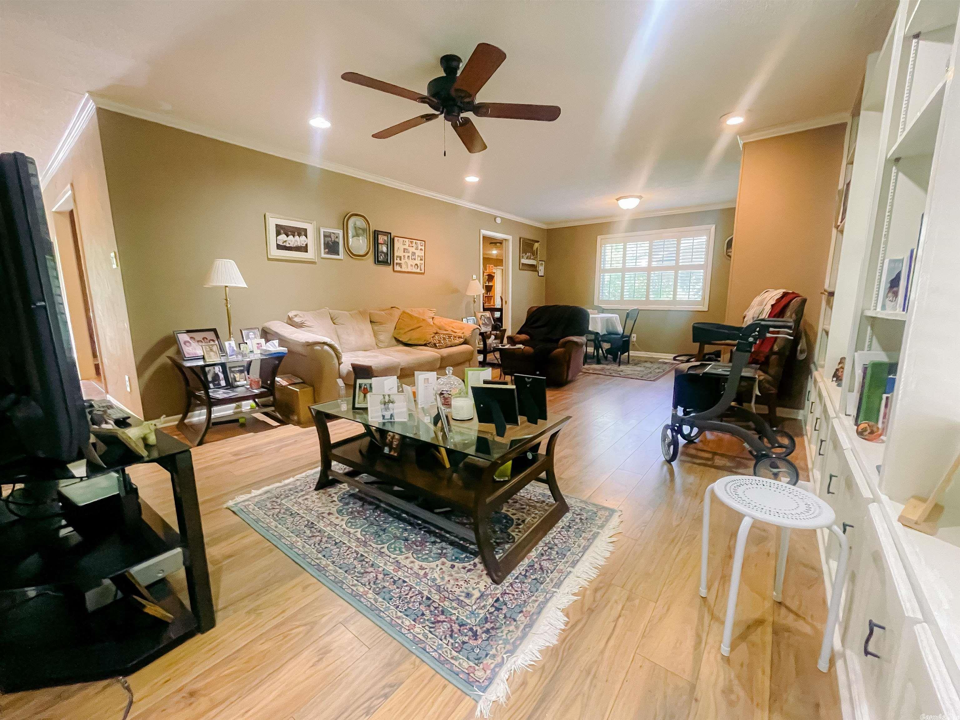 INDIAN HILLS - Residential