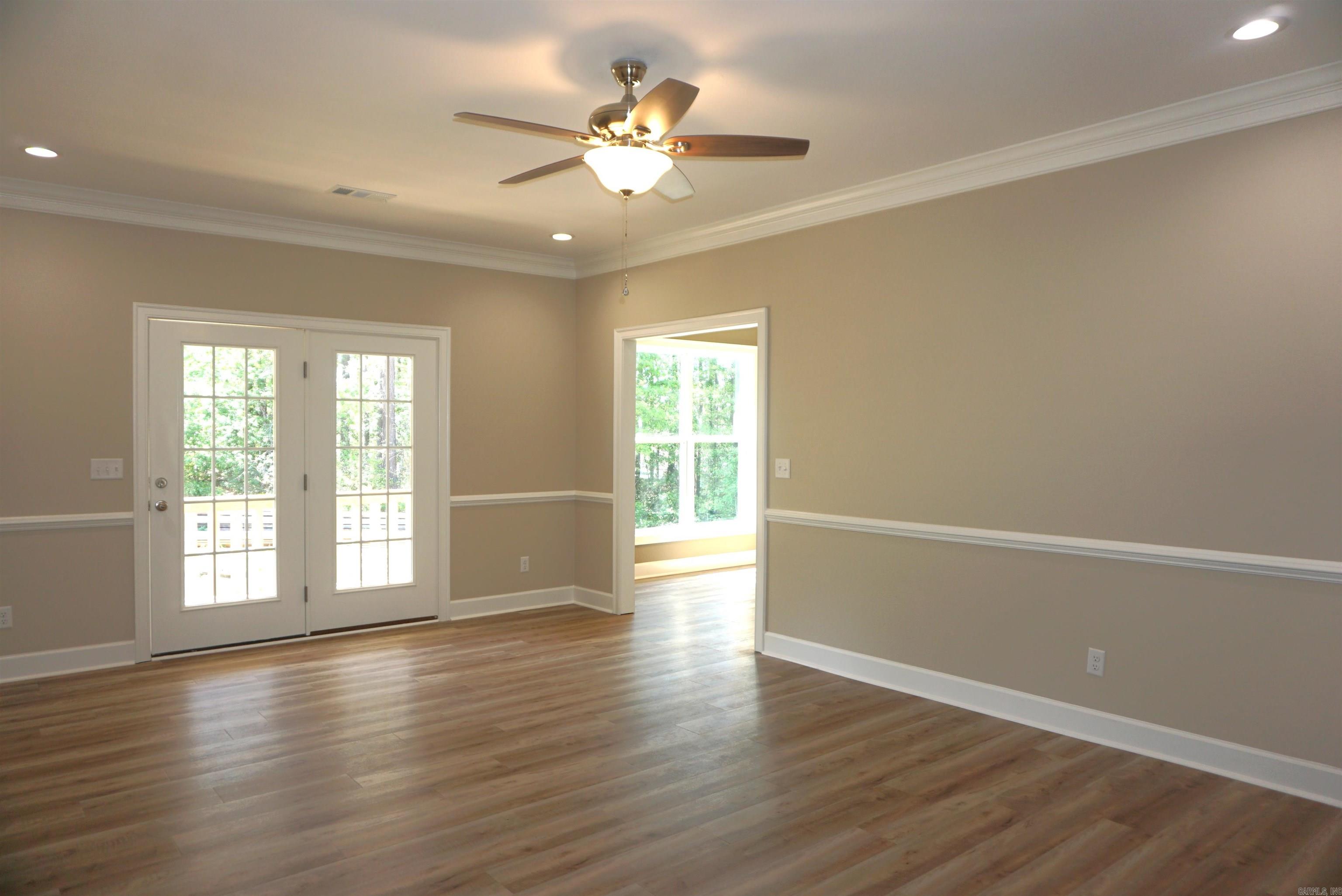 RIDGEWOOD S/D - Residential