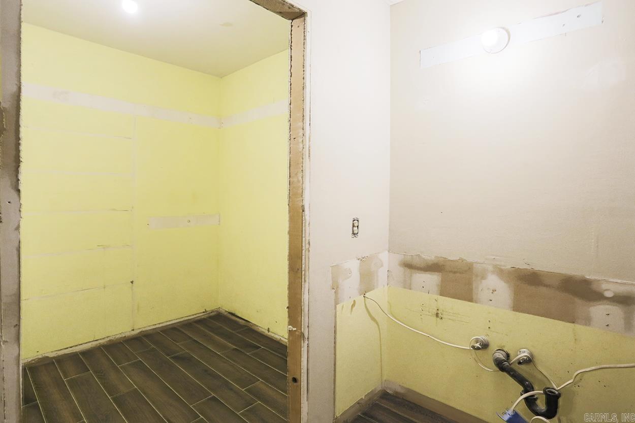 OTTER CREEK COMMUNITY - Residential