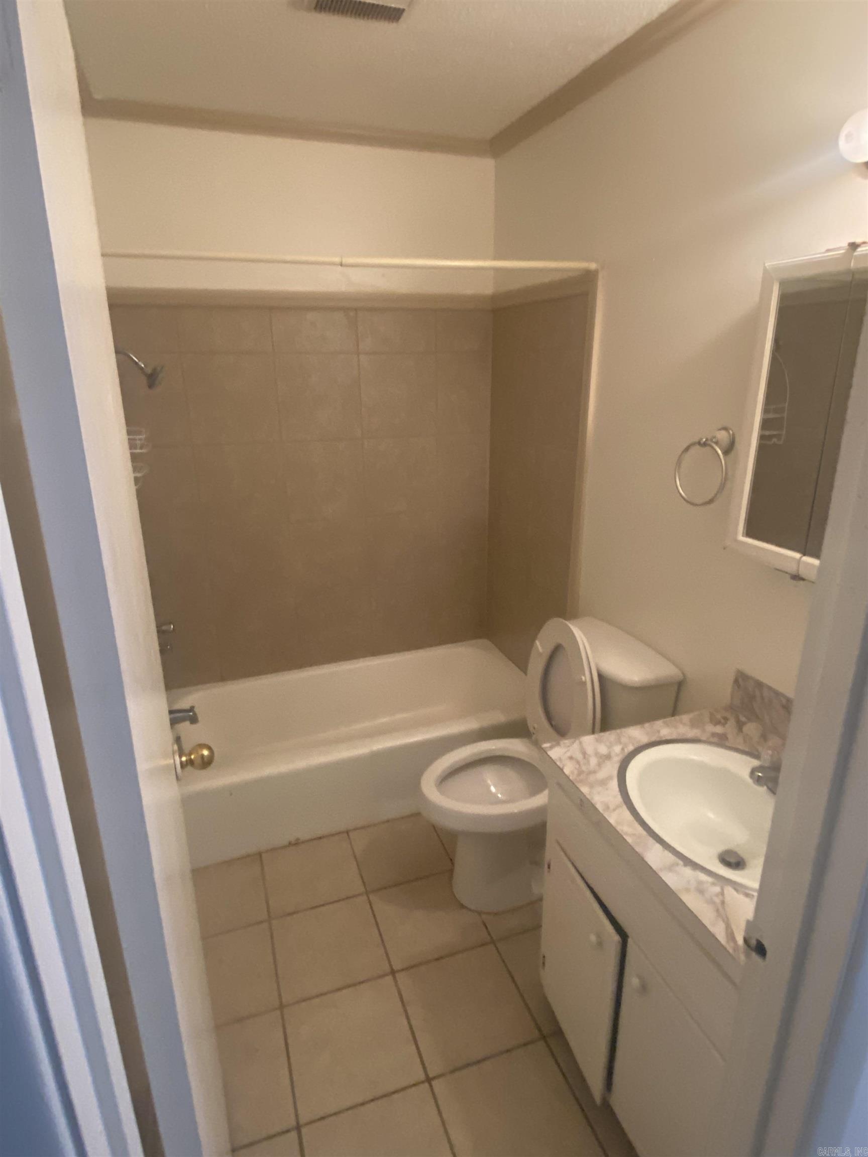 Royal Manor - Residential Income