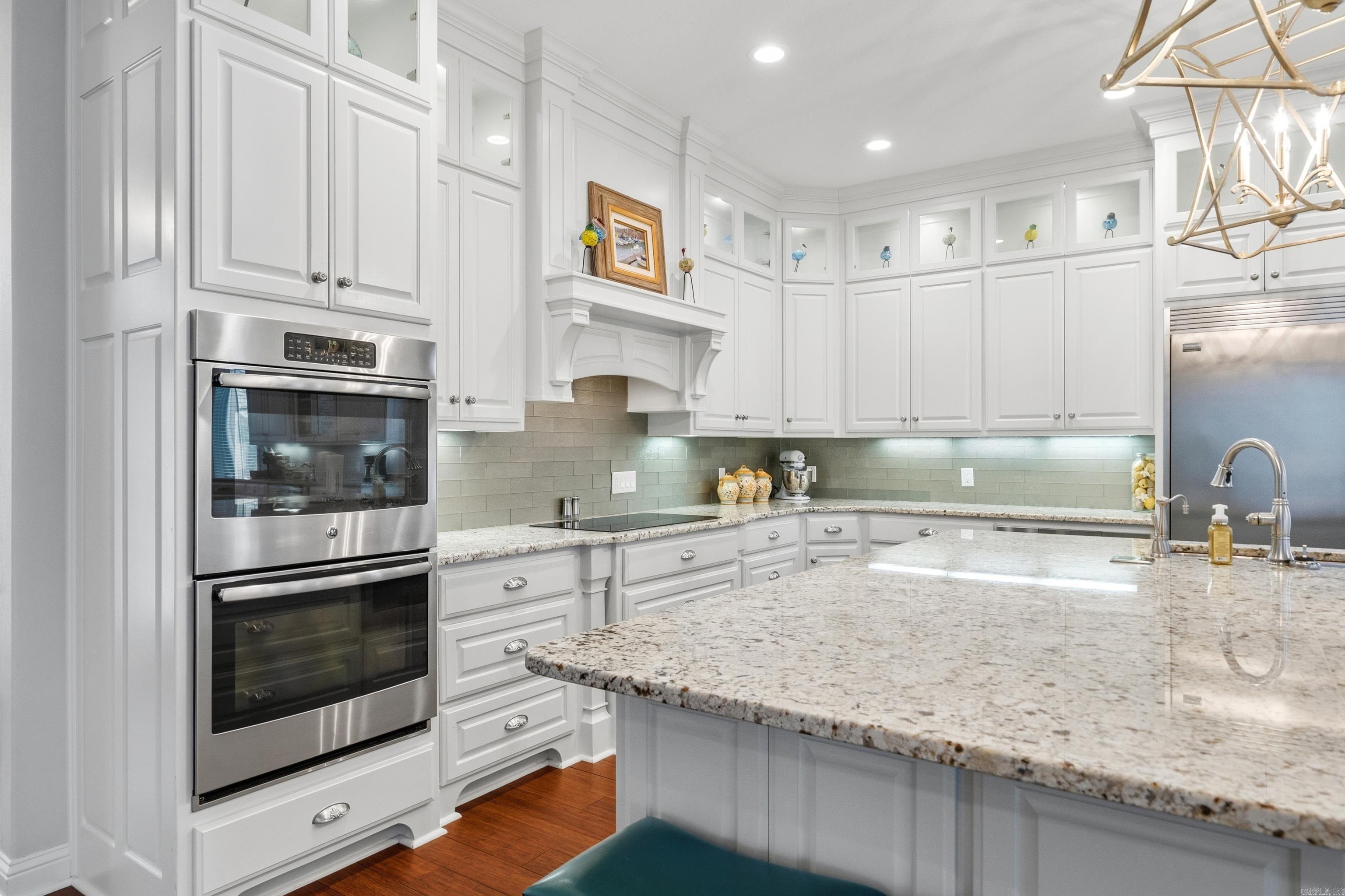 LONG POINT - Residential