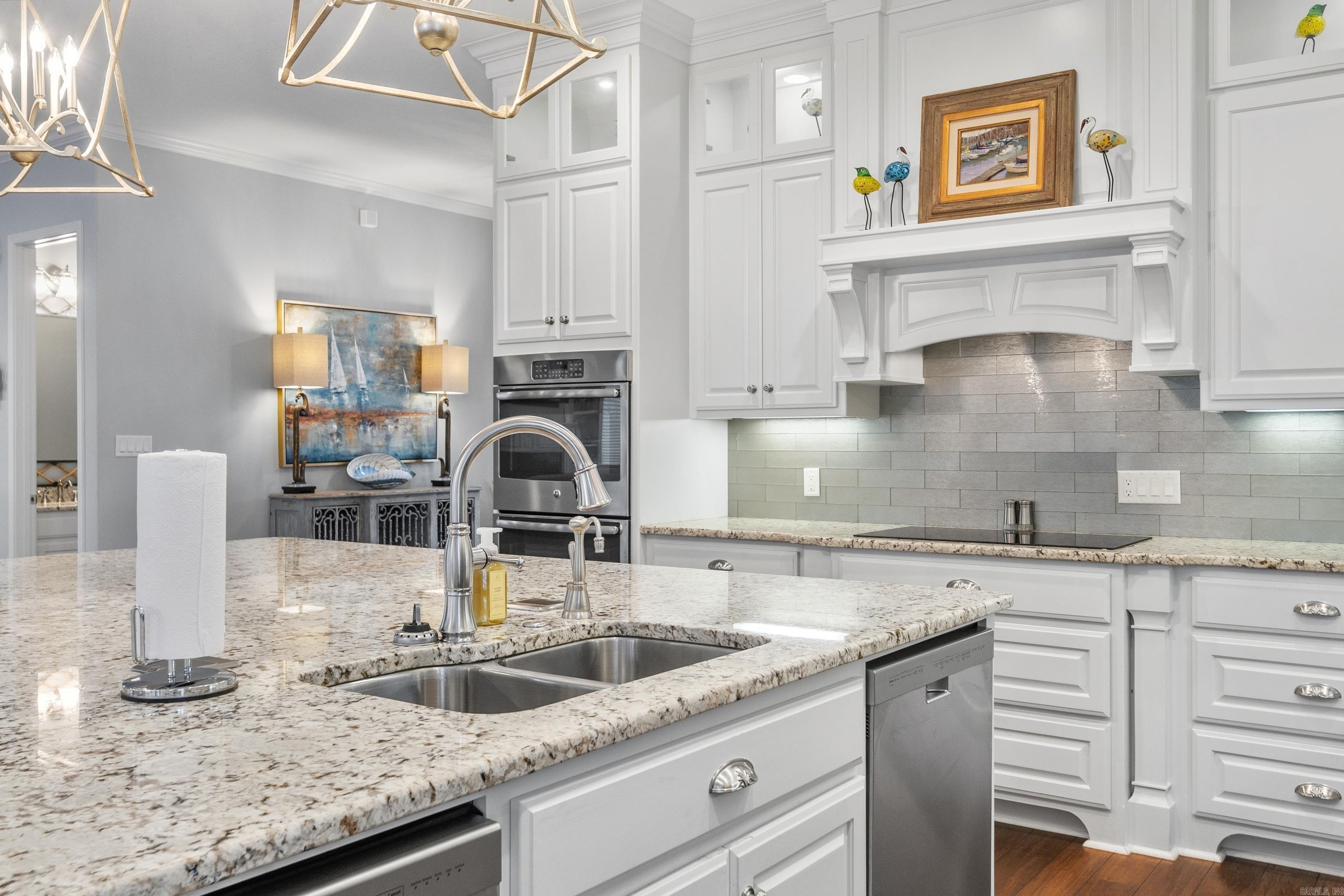 LONG POINT - Residential