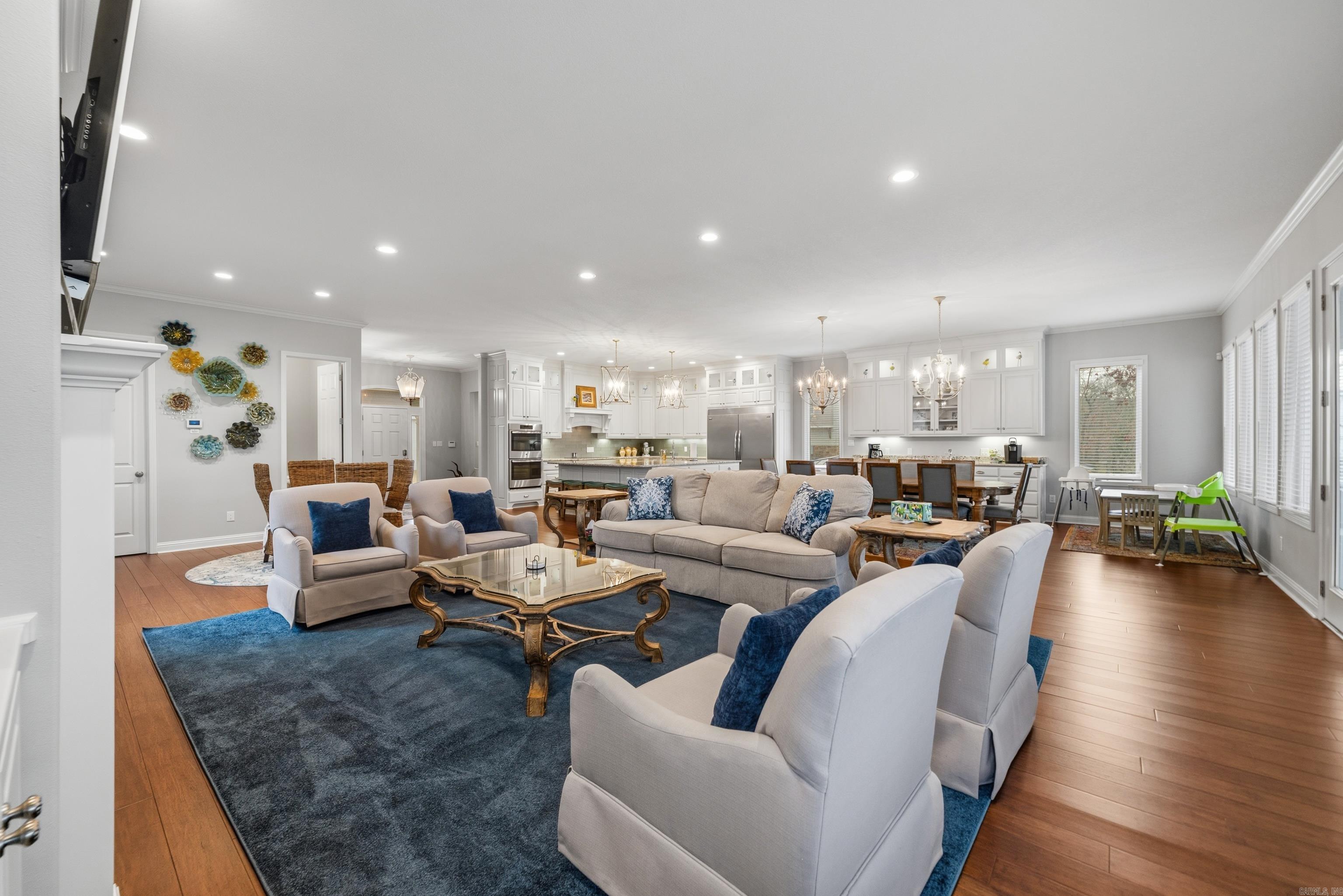 LONG POINT - Residential