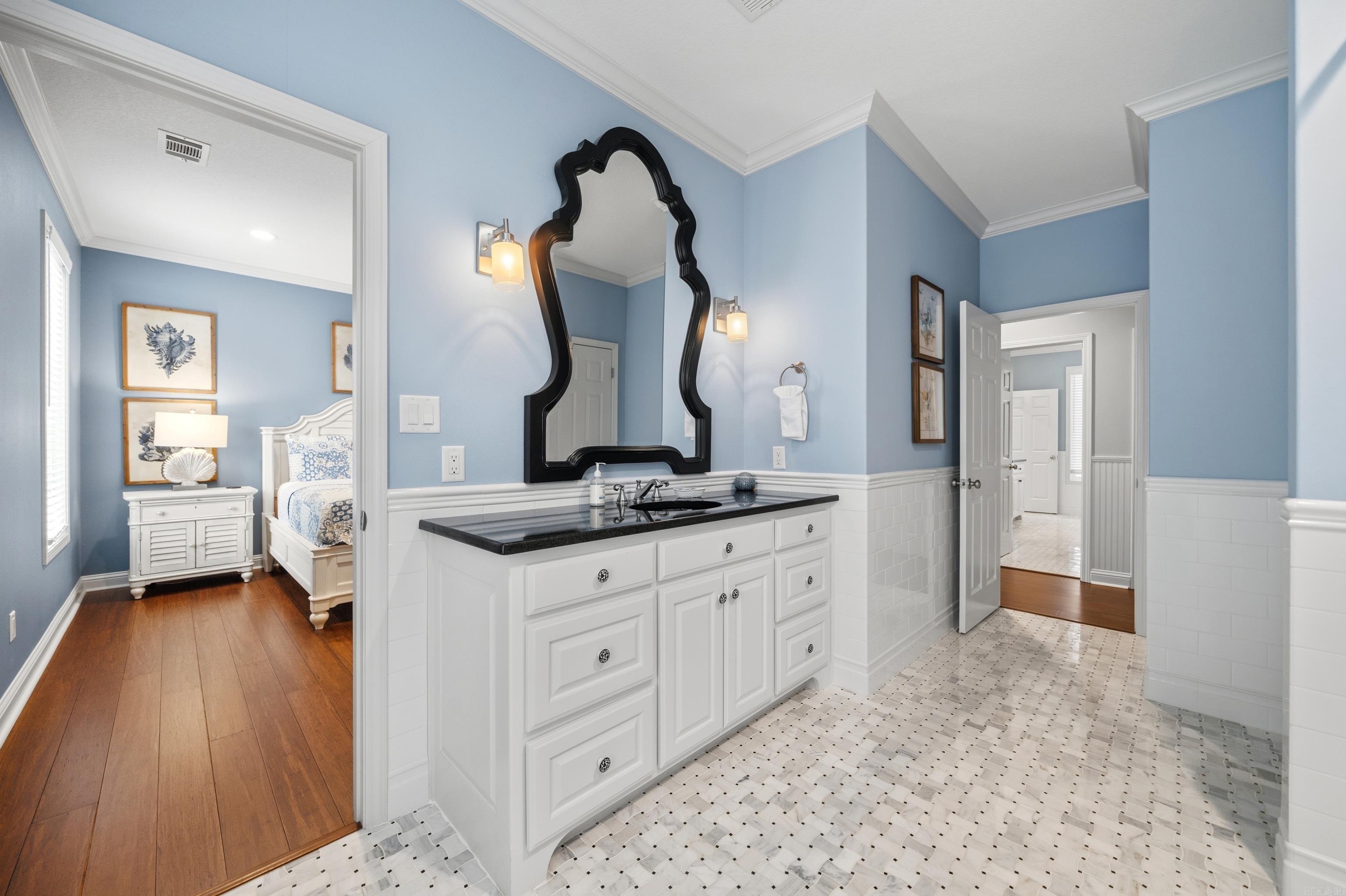 LONG POINT - Residential