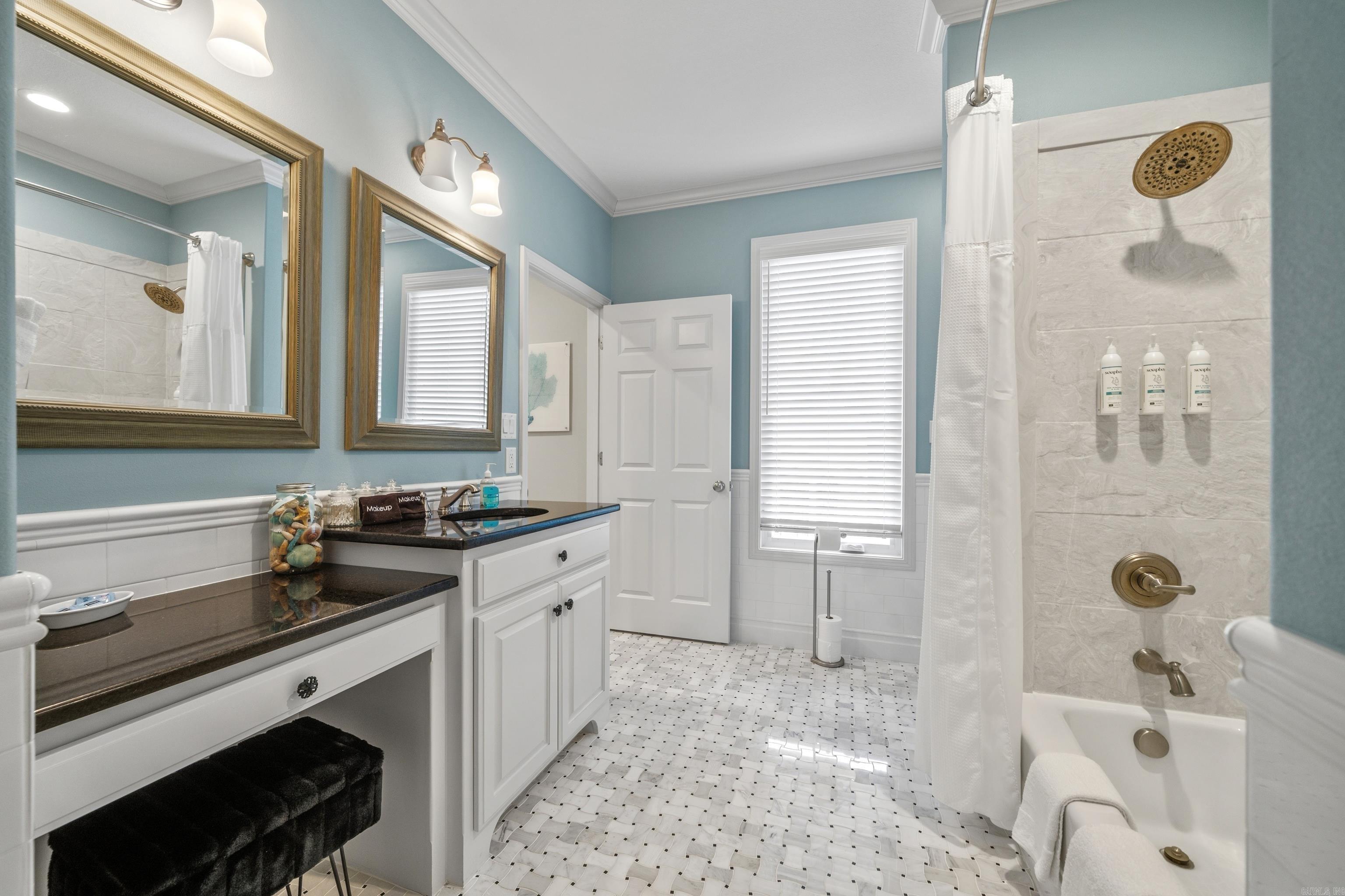 LONG POINT - Residential