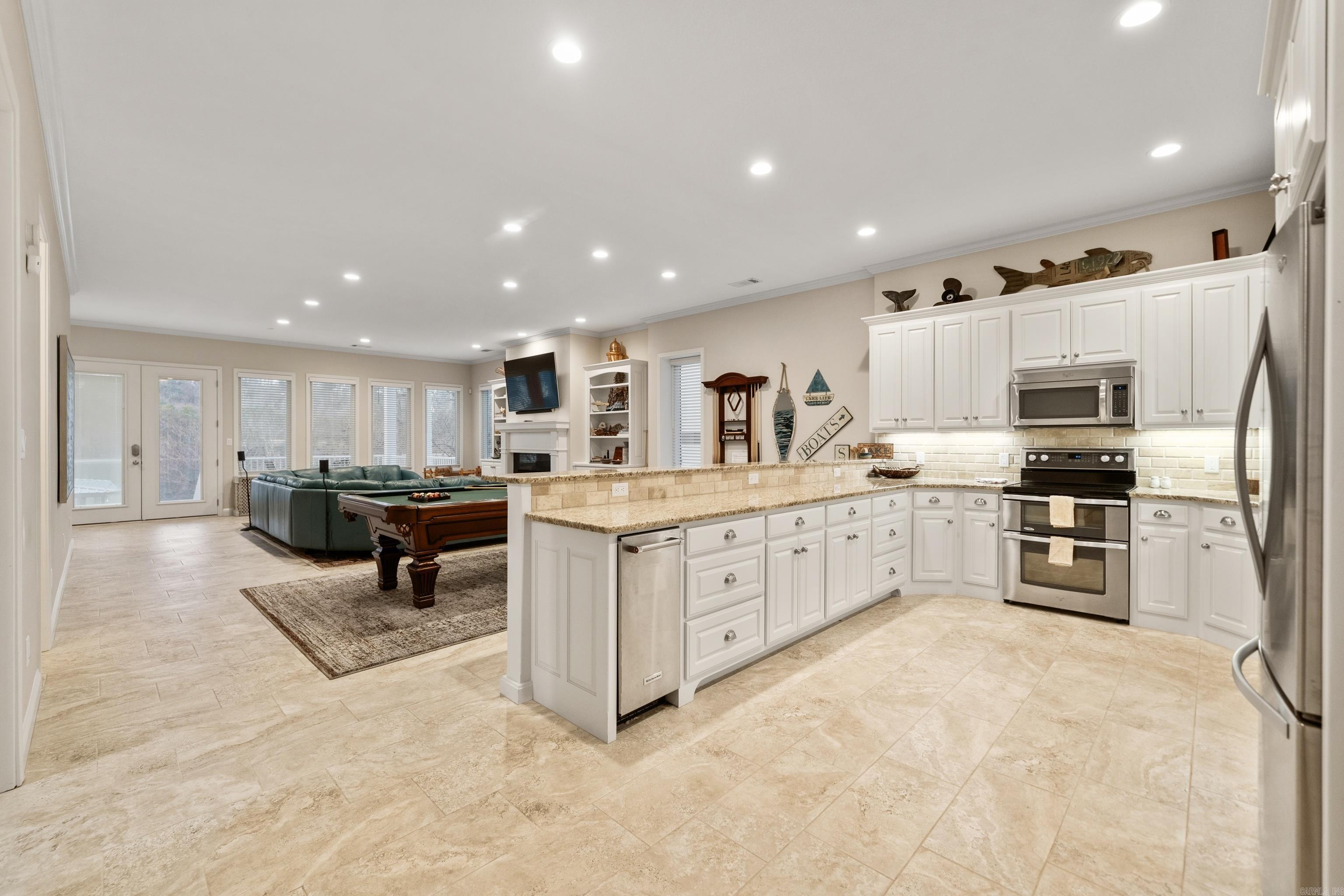 LONG POINT - Residential