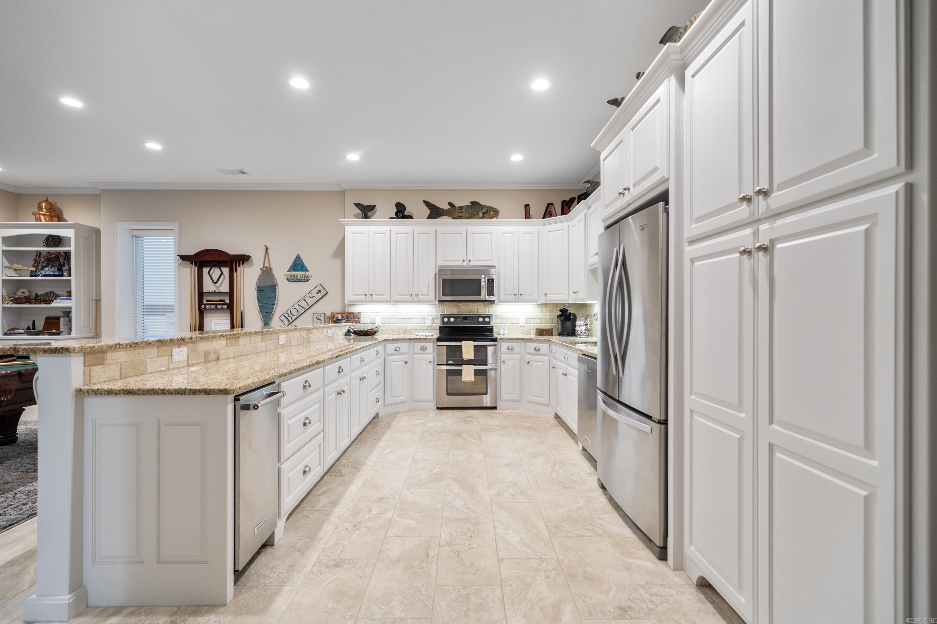 LONG POINT - Residential