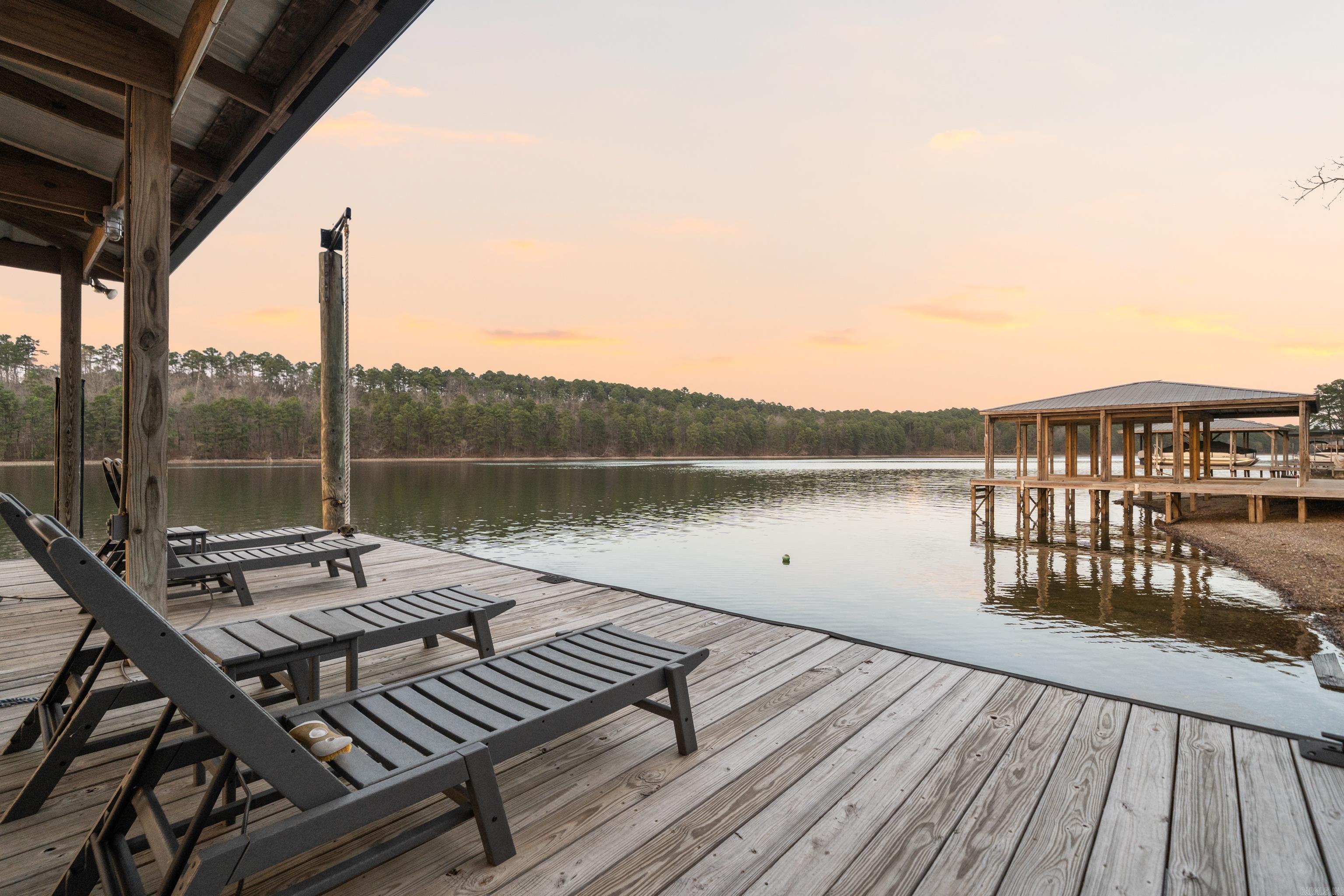 LONG POINT - Residential