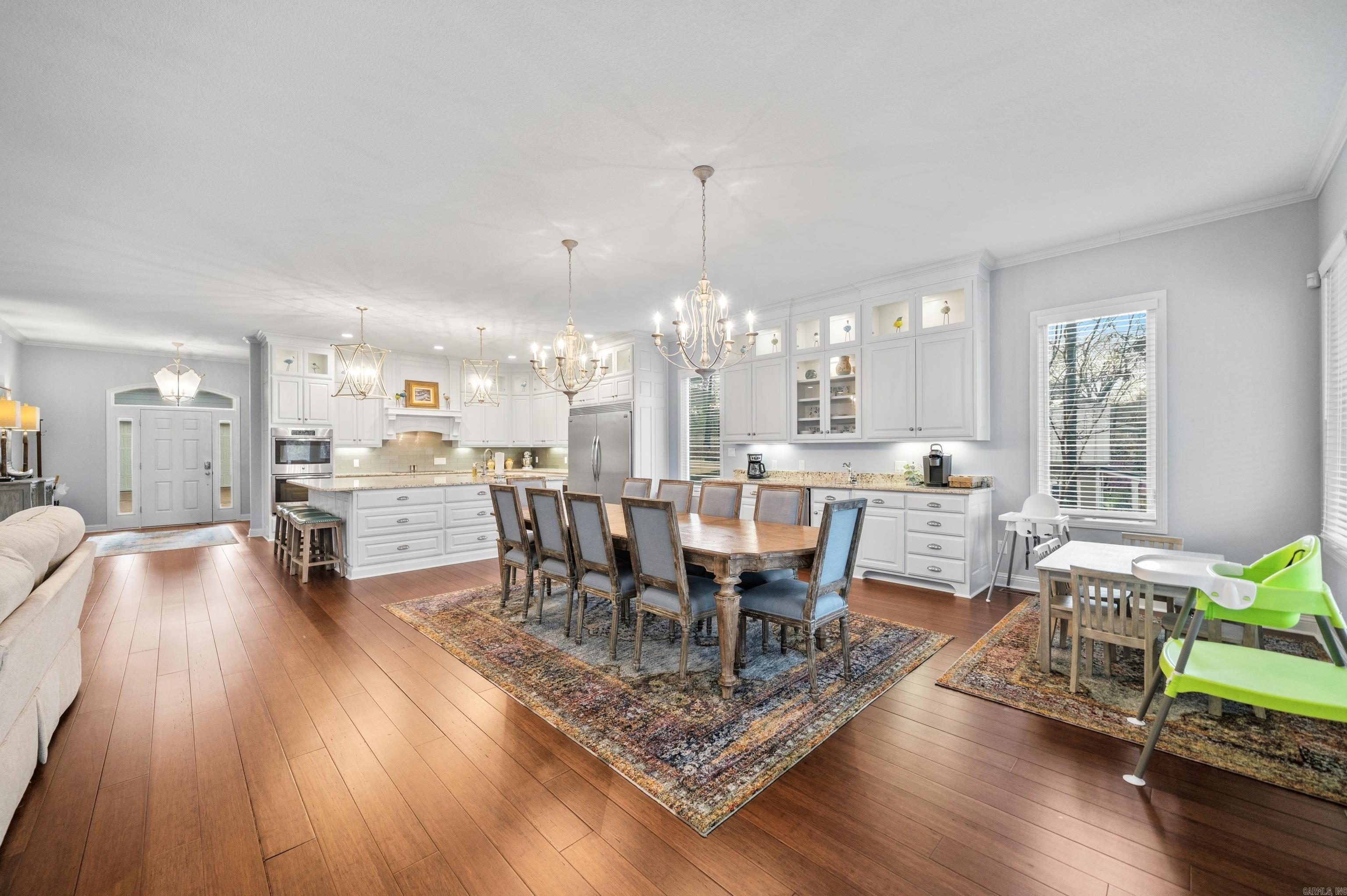 LONG POINT - Residential