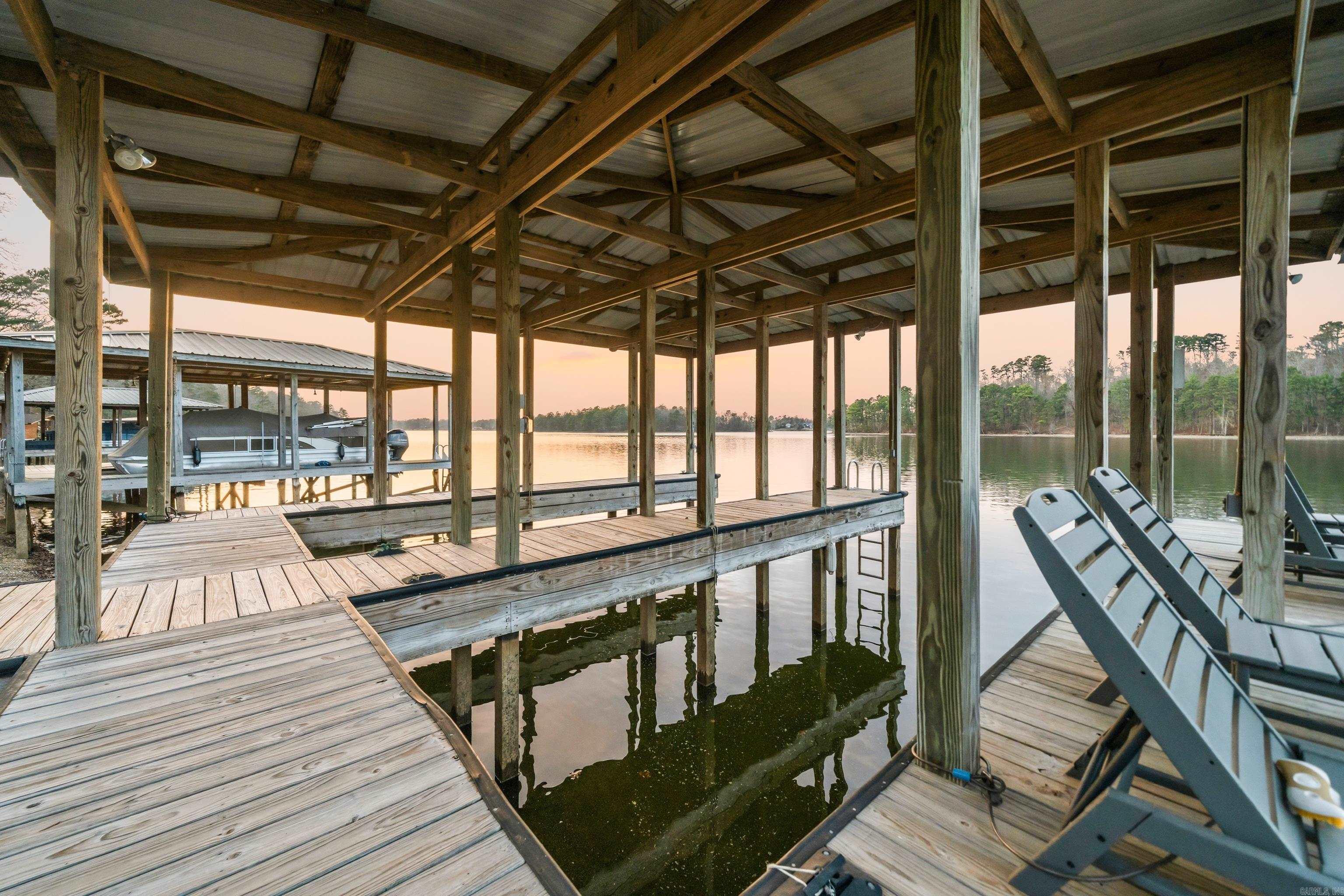 LONG POINT - Residential