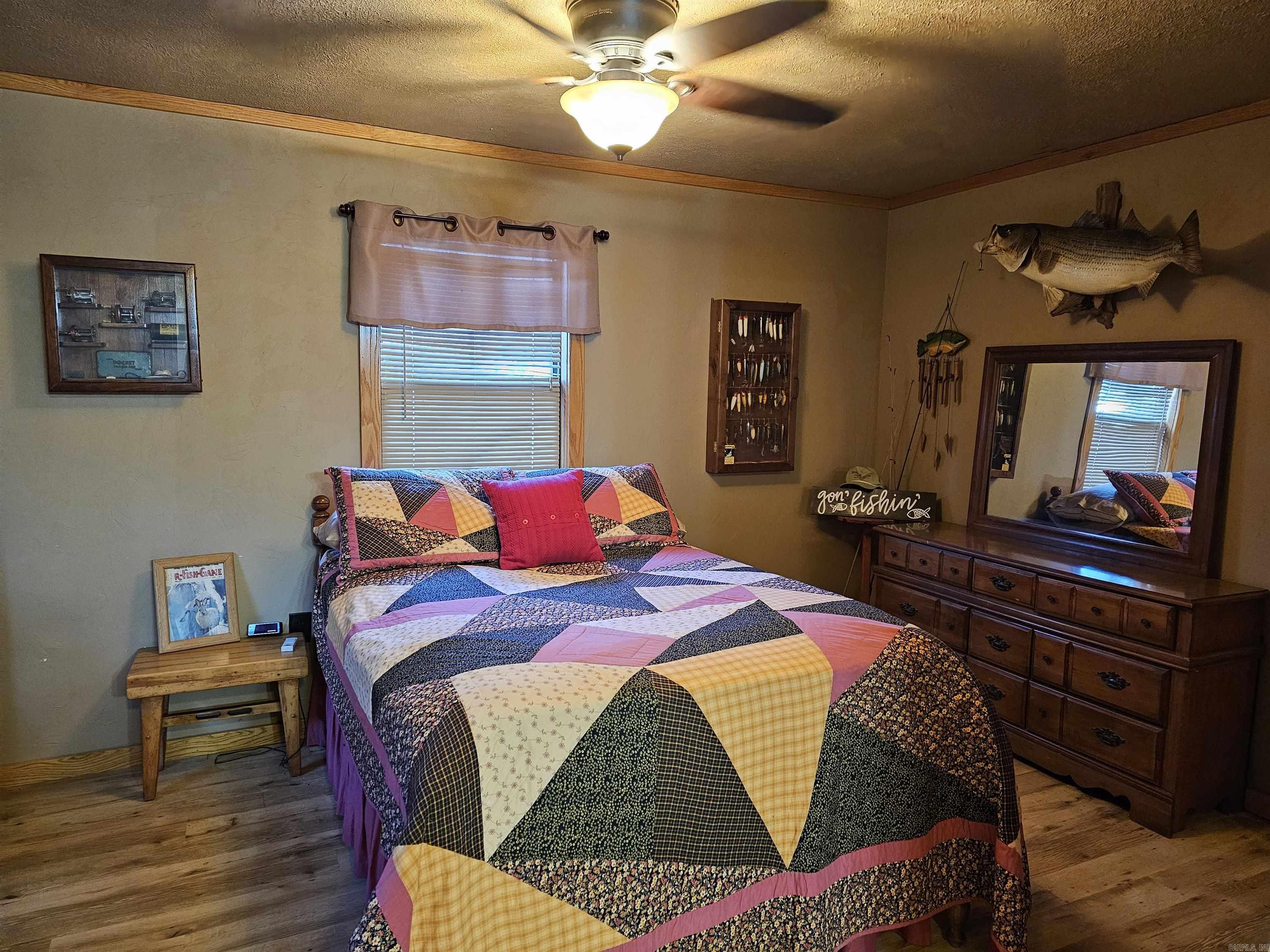 Leslie Original Town - Residential