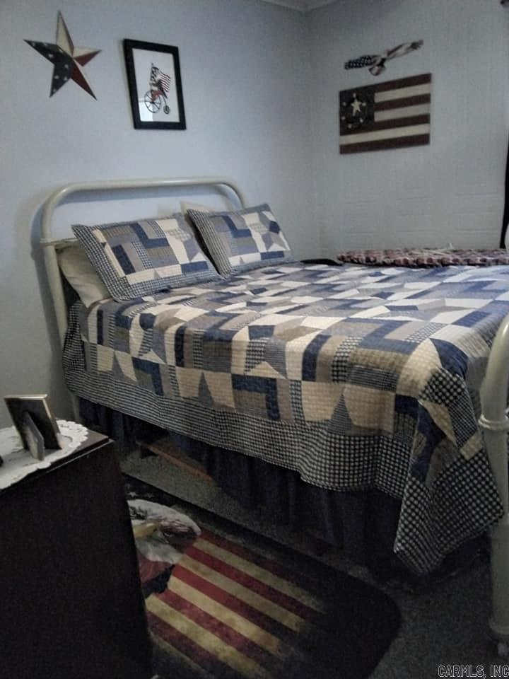 Leslie Original Town - Residential