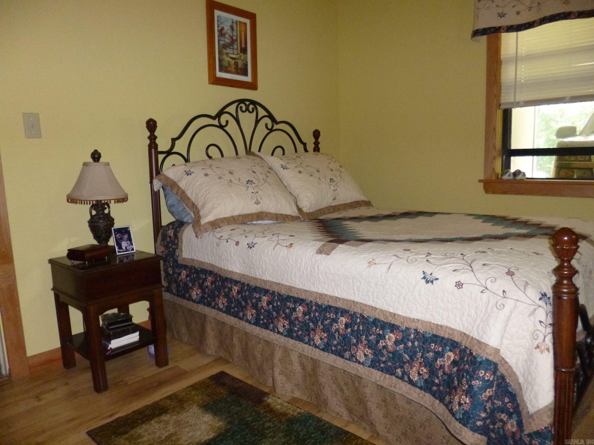 Leslie Original Town - Residential