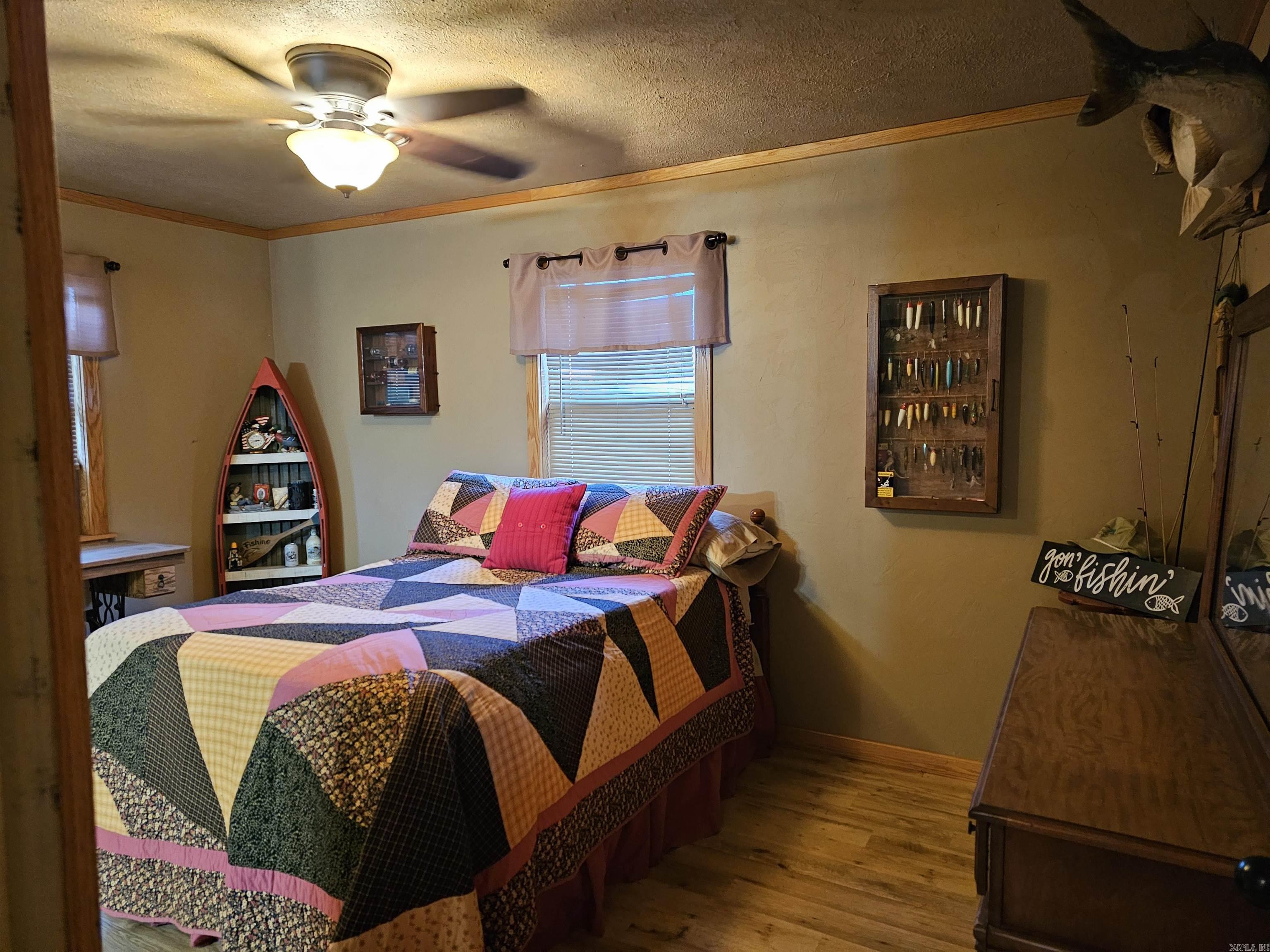 Leslie Original Town - Residential