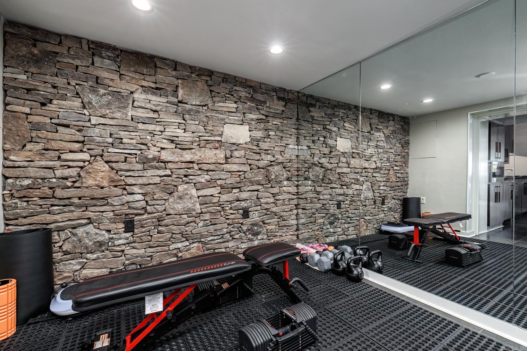 RIVERVIEW POINT - Residential