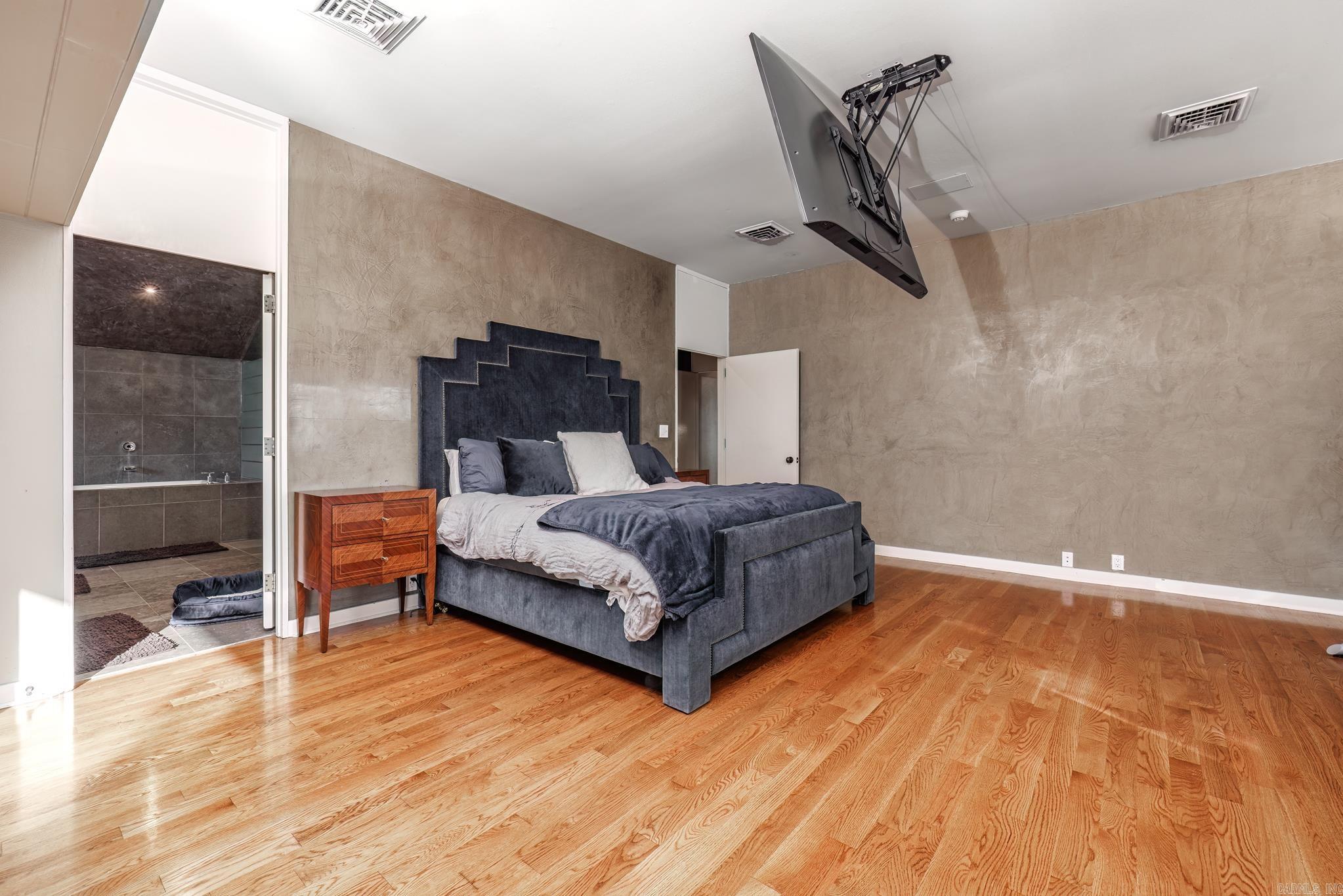 RIVERVIEW POINT - Residential