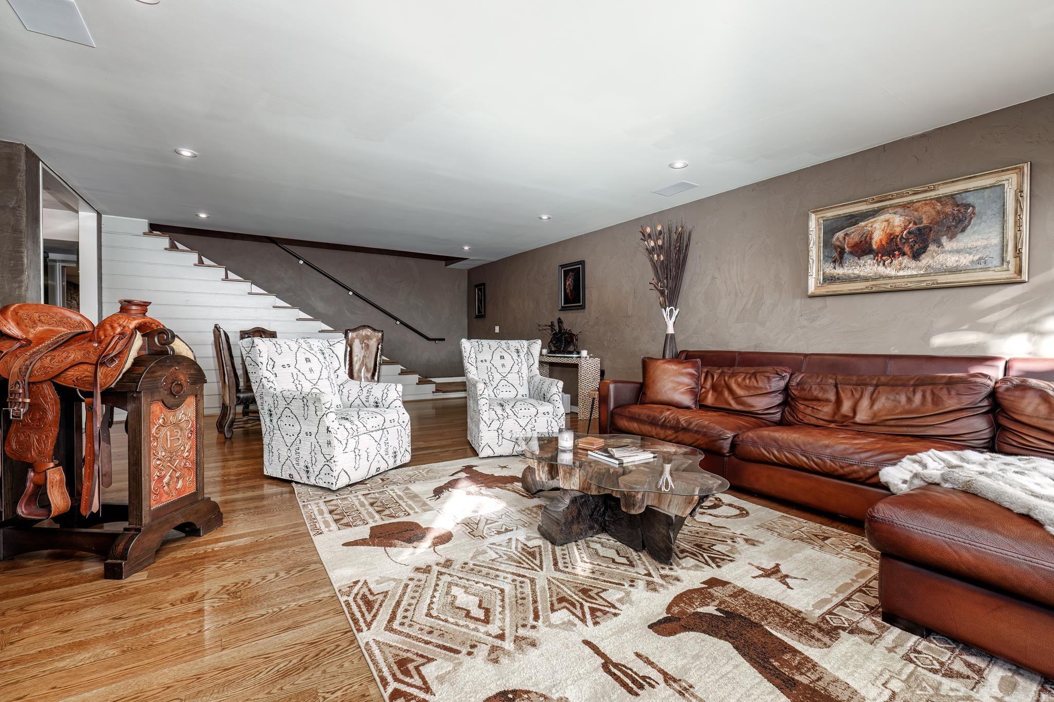 RIVERVIEW POINT - Residential