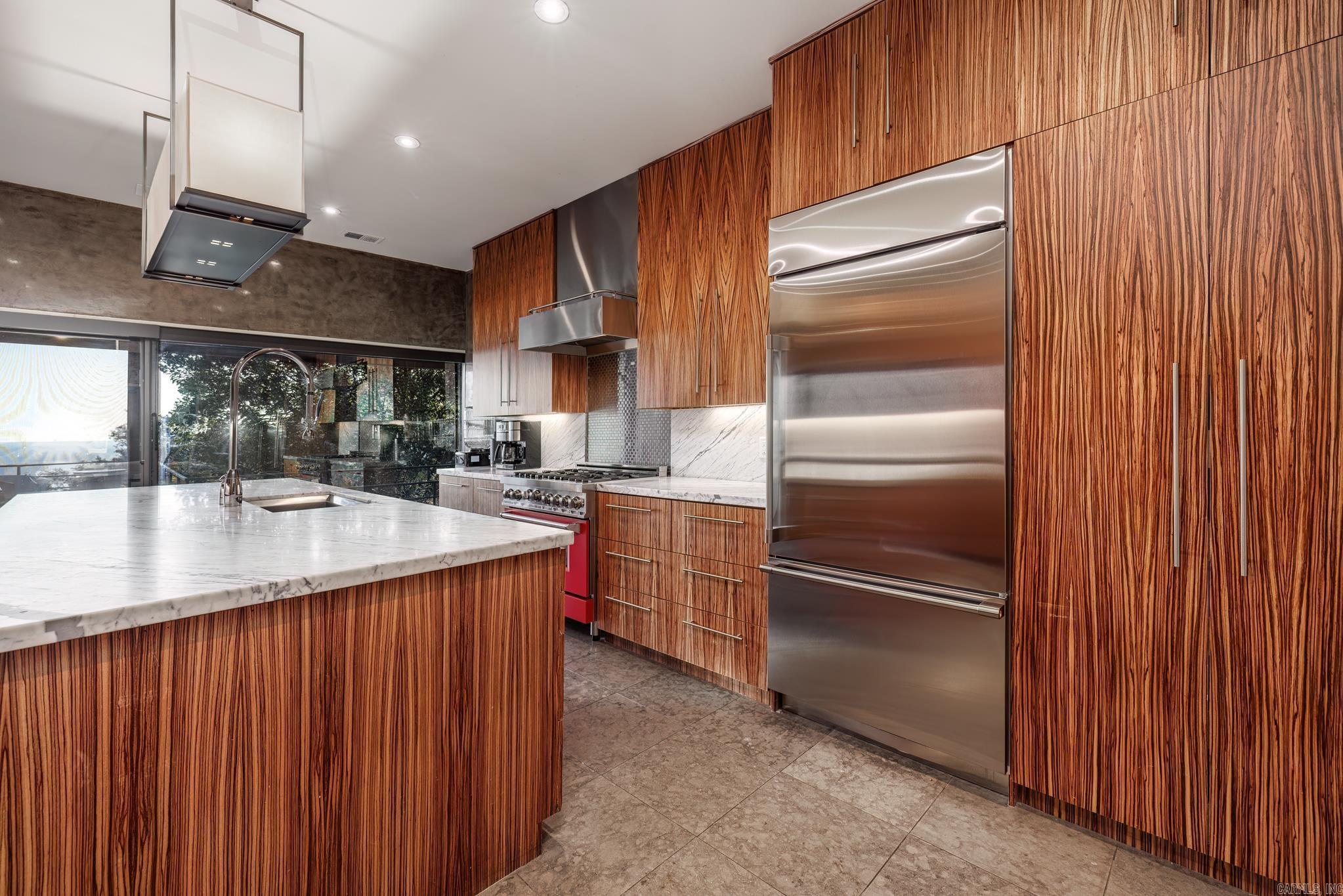 RIVERVIEW POINT - Residential