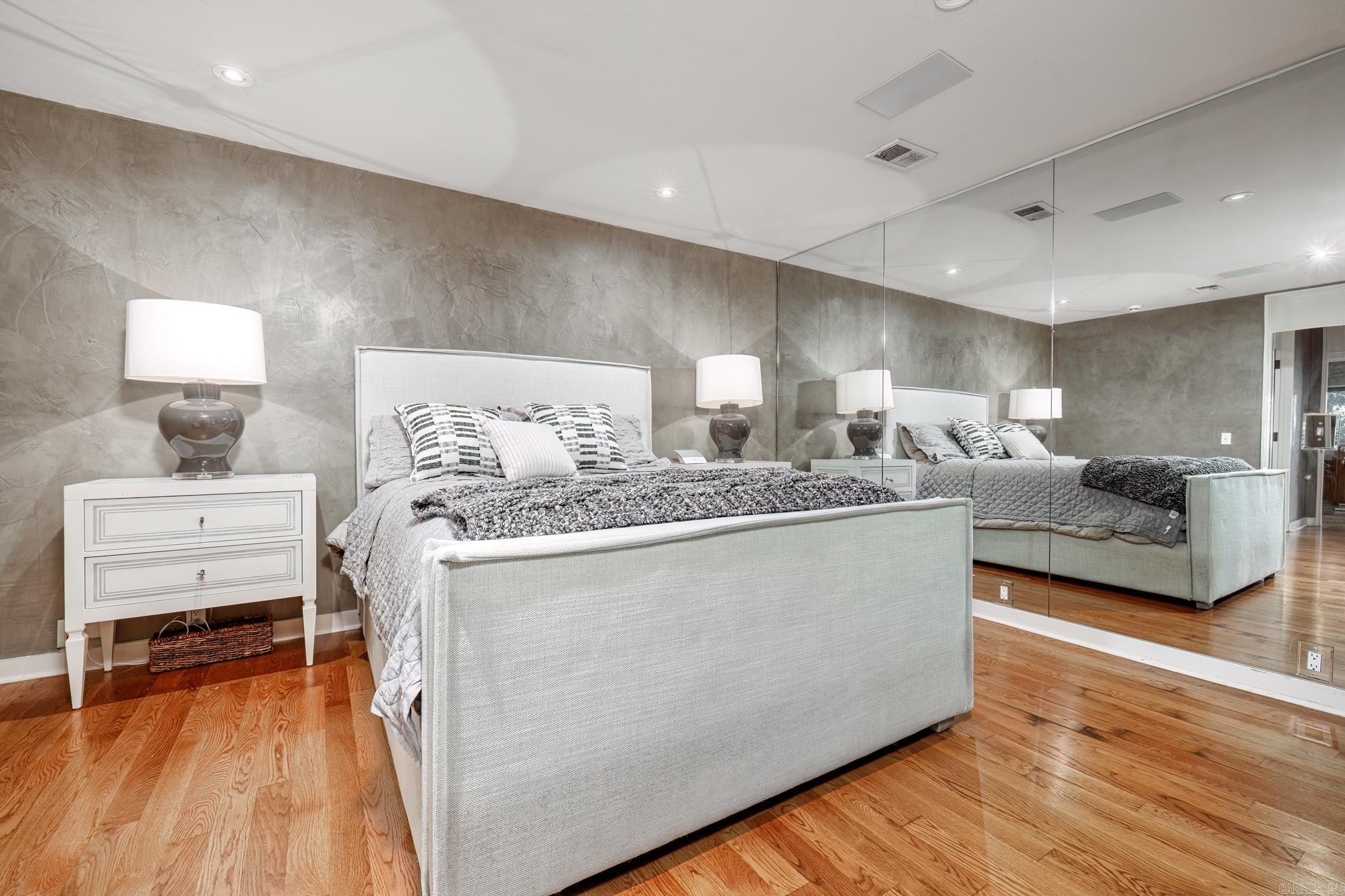 RIVERVIEW POINT - Residential