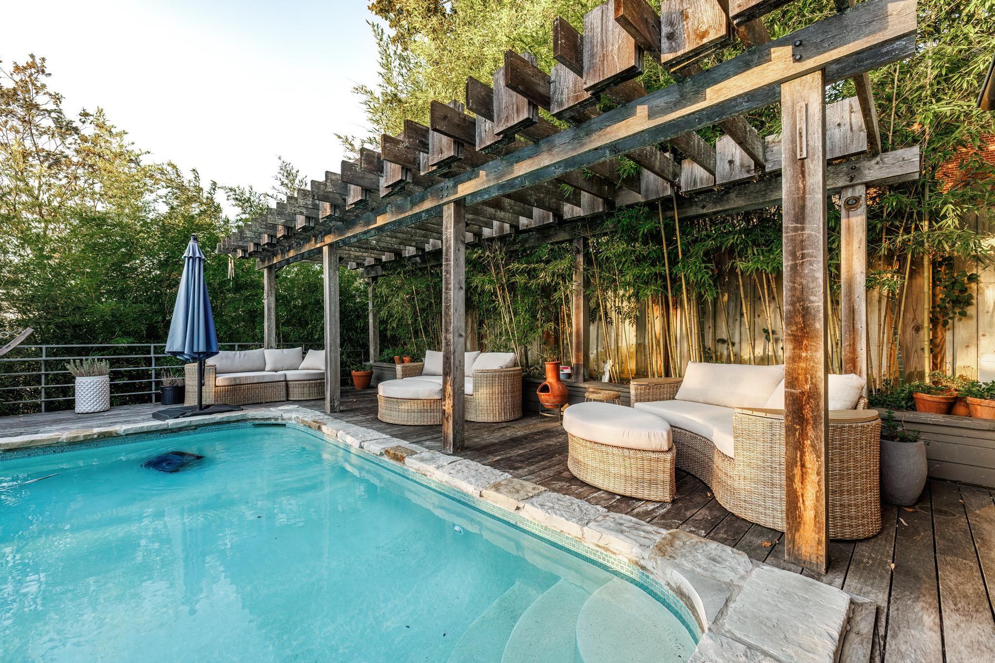 RIVERVIEW POINT - Residential