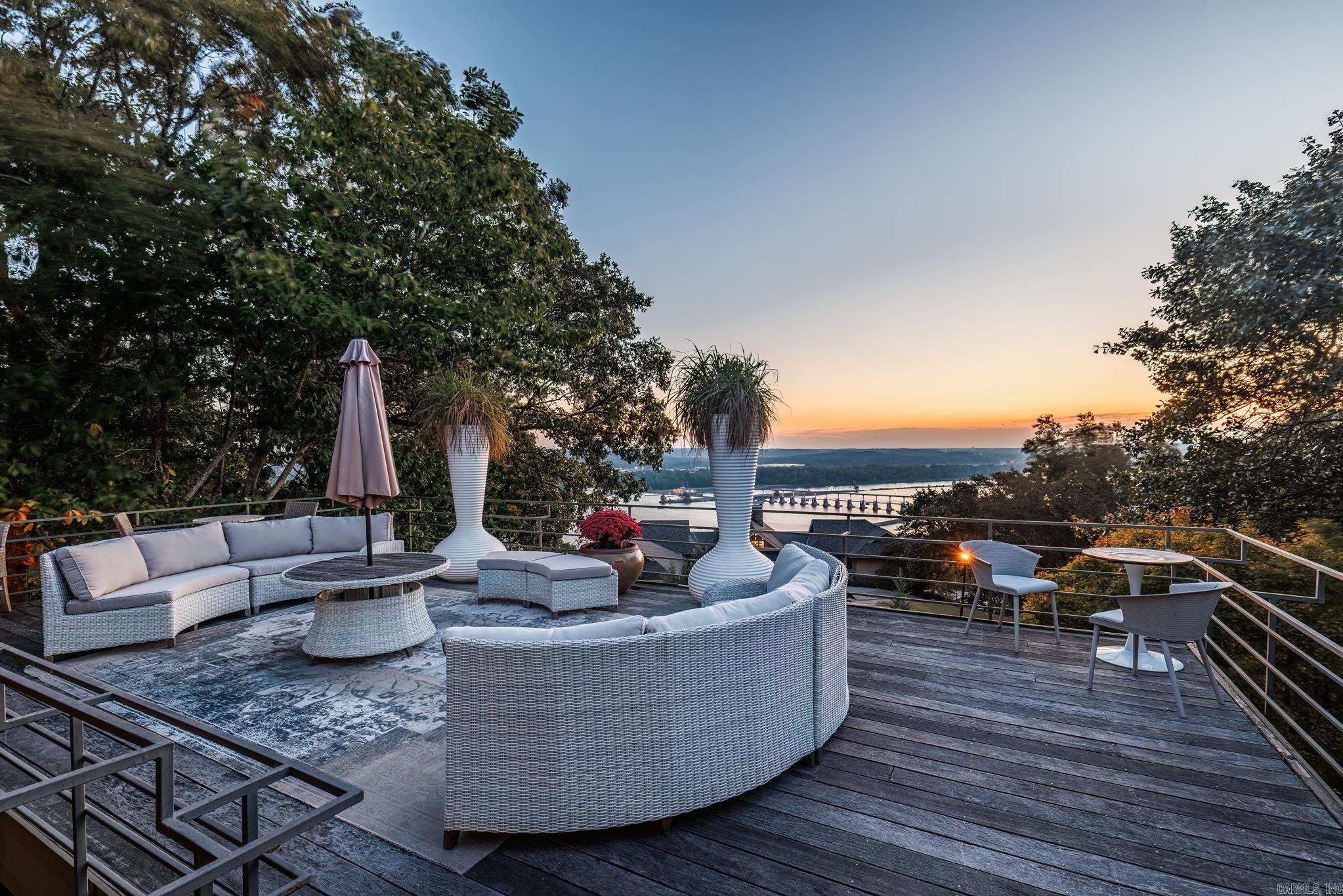 RIVERVIEW POINT - Residential