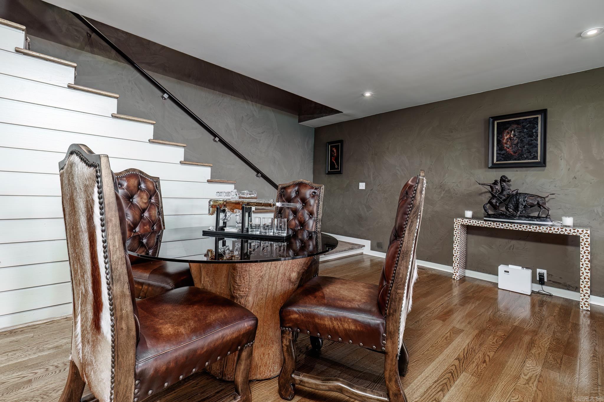 RIVERVIEW POINT - Residential