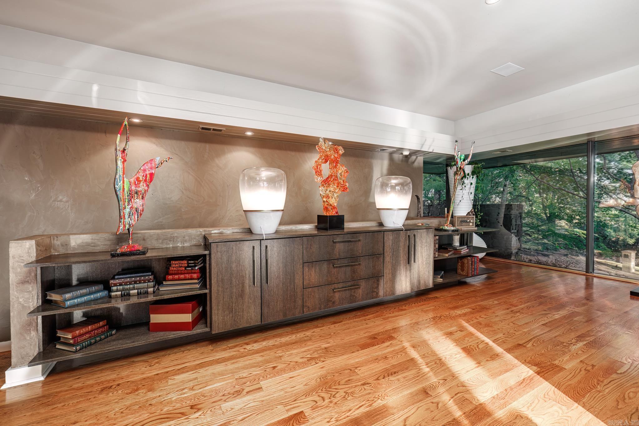 RIVERVIEW POINT - Residential