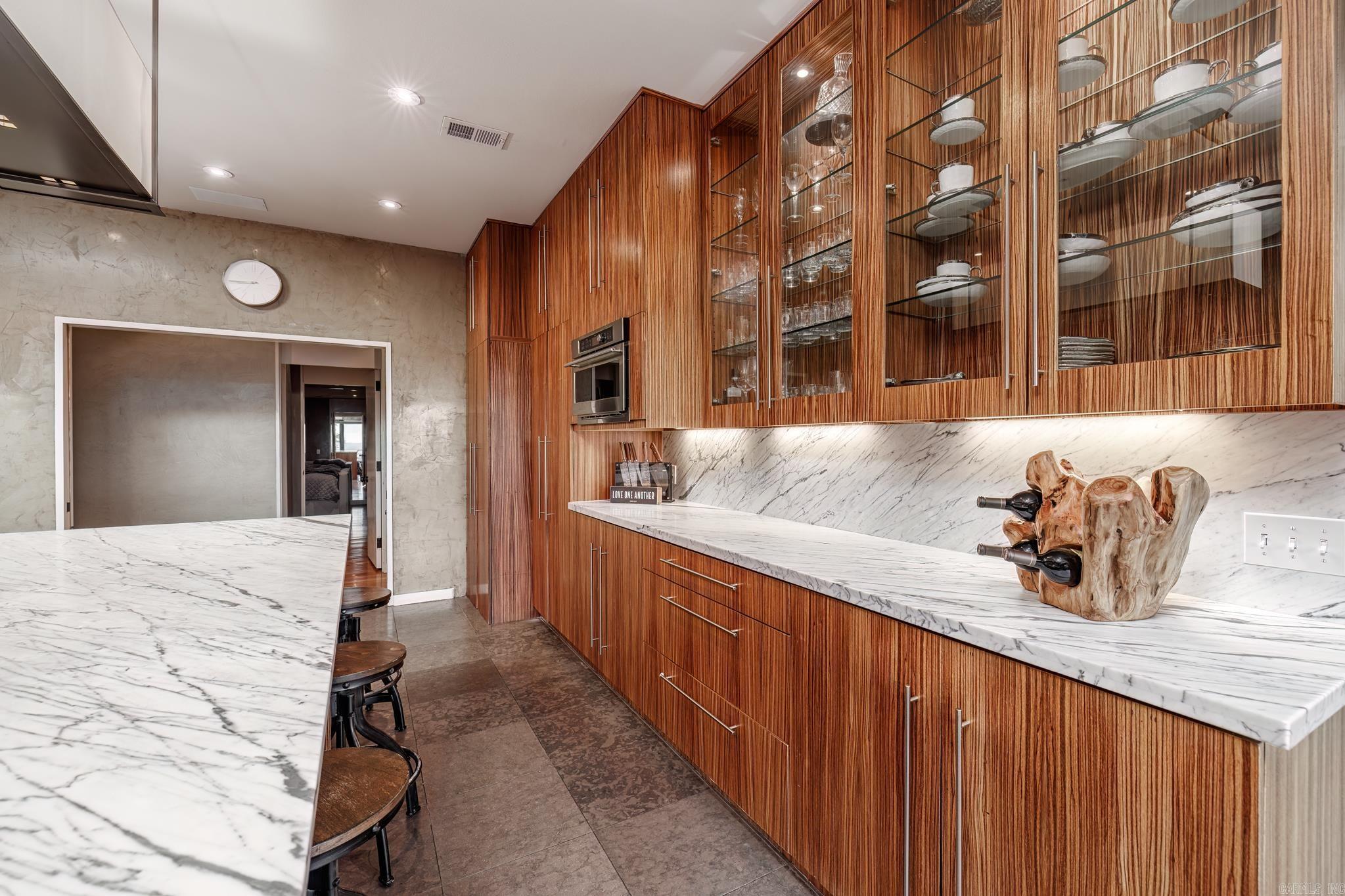 RIVERVIEW POINT - Residential