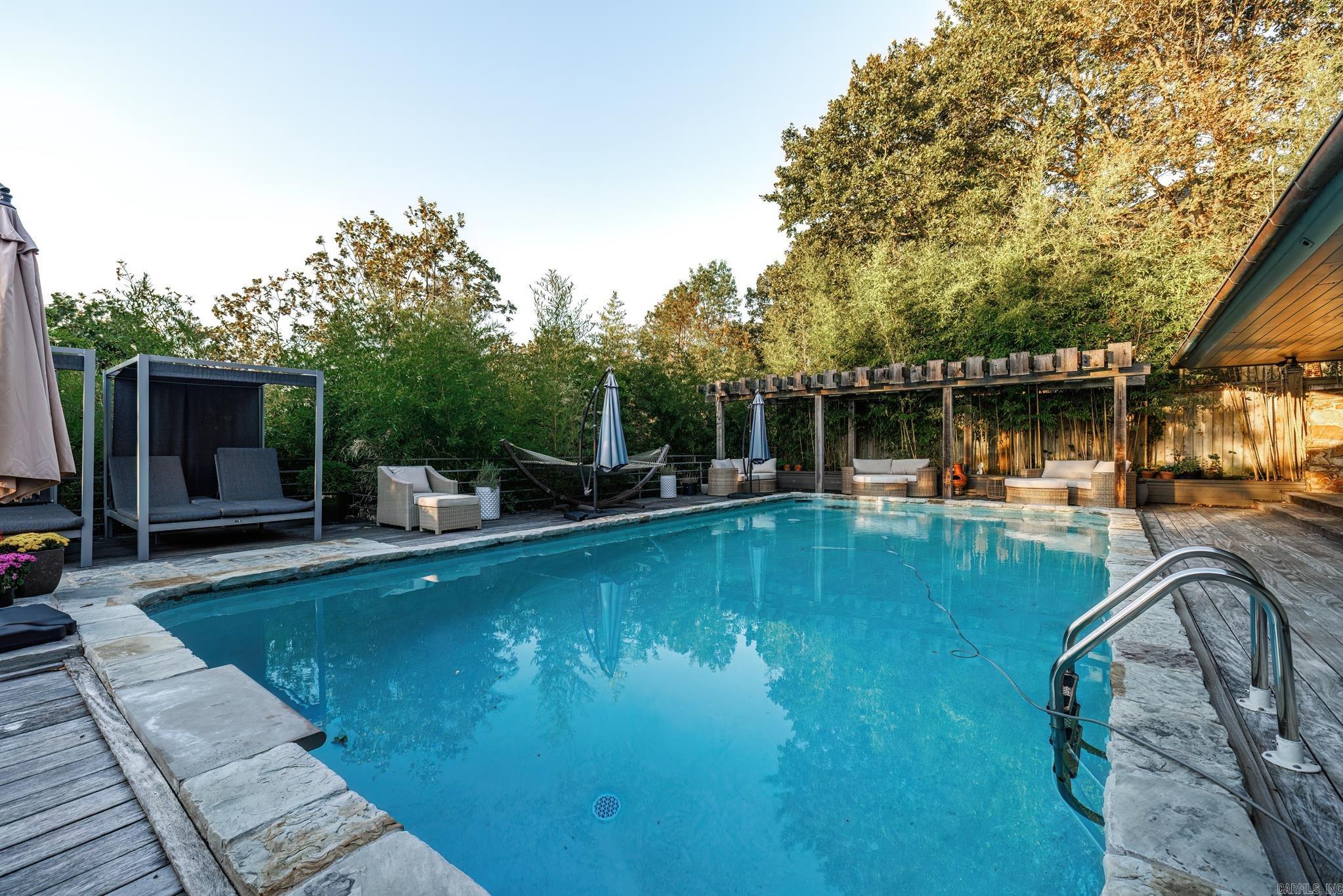 RIVERVIEW POINT - Residential