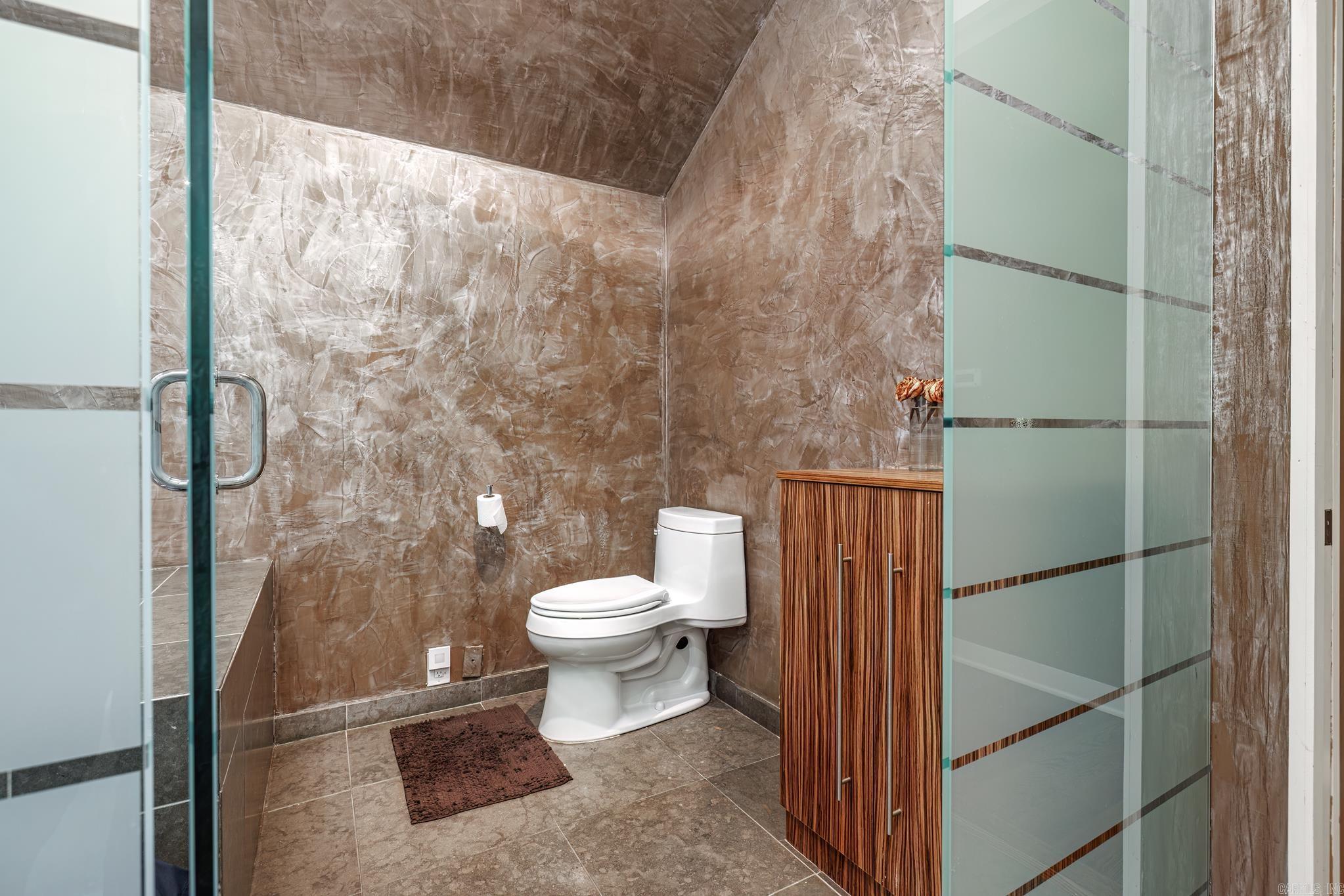 RIVERVIEW POINT - Residential