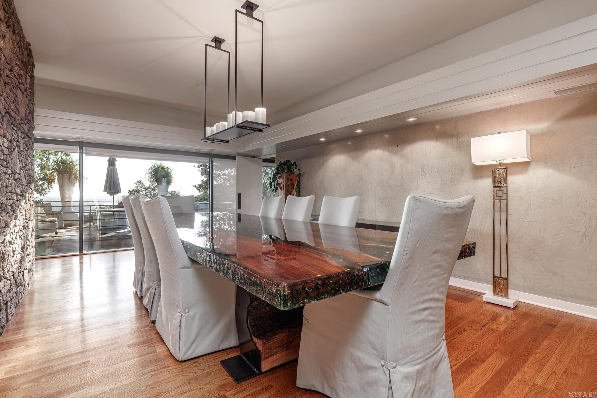 RIVERVIEW POINT - Residential