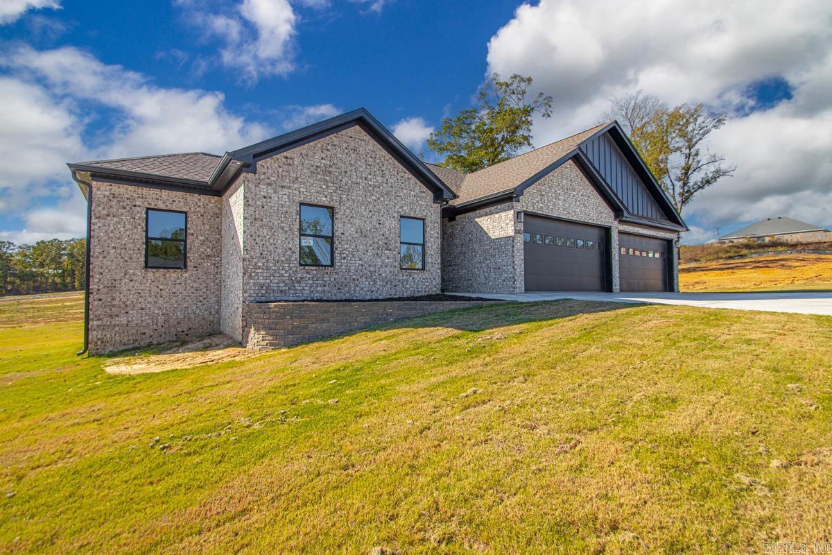 WINCHESTER ESTATES - Residential