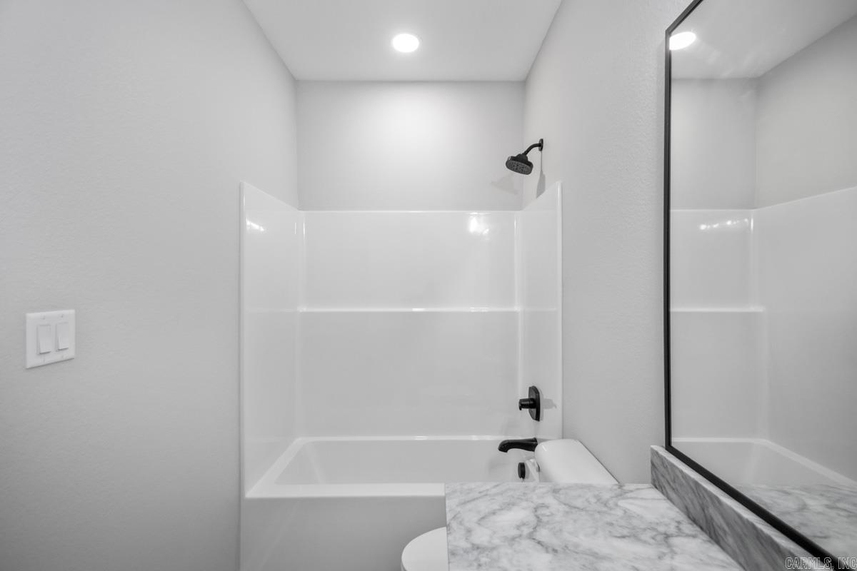 WINCHESTER ESTATES - Residential