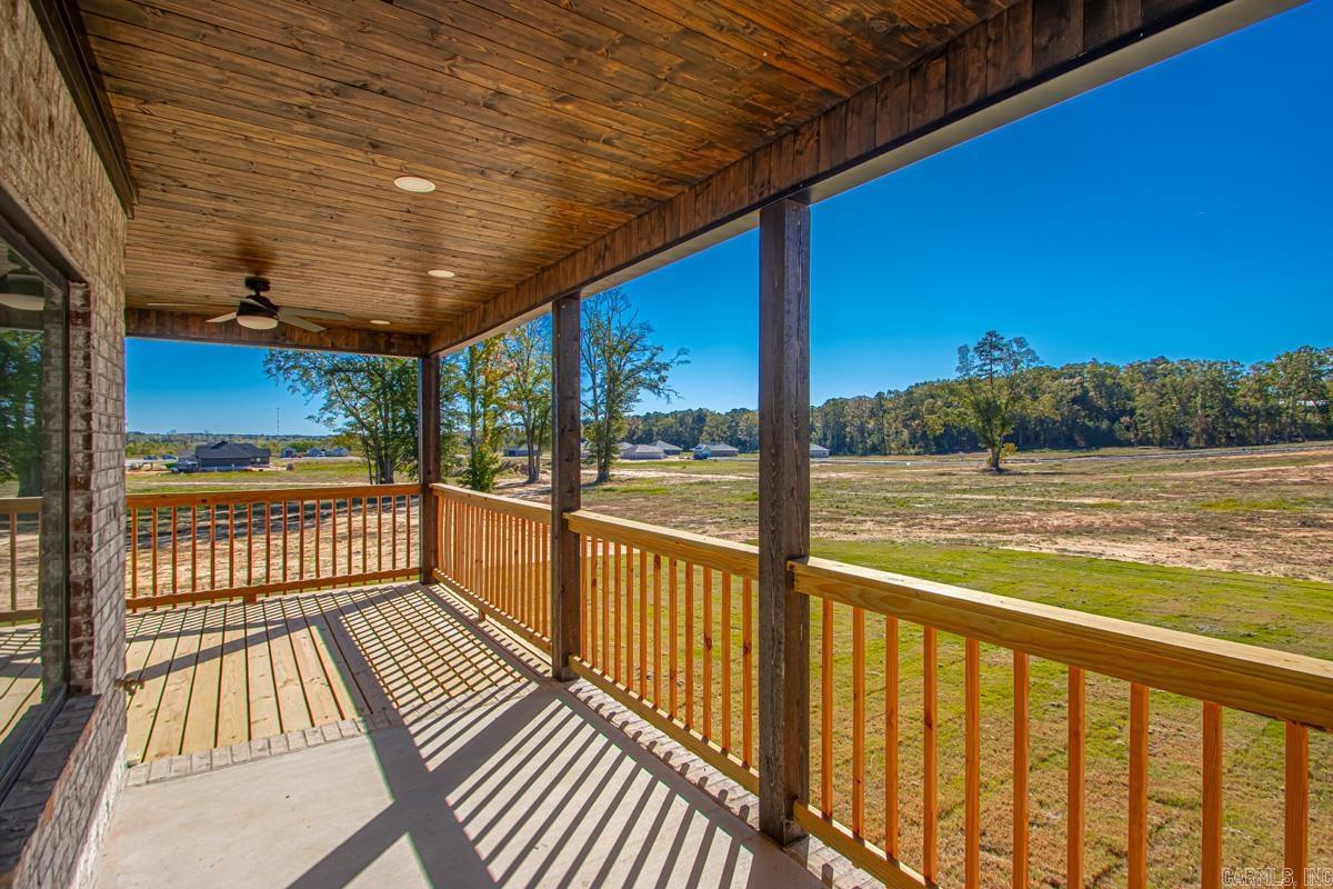 WINCHESTER ESTATES - Residential